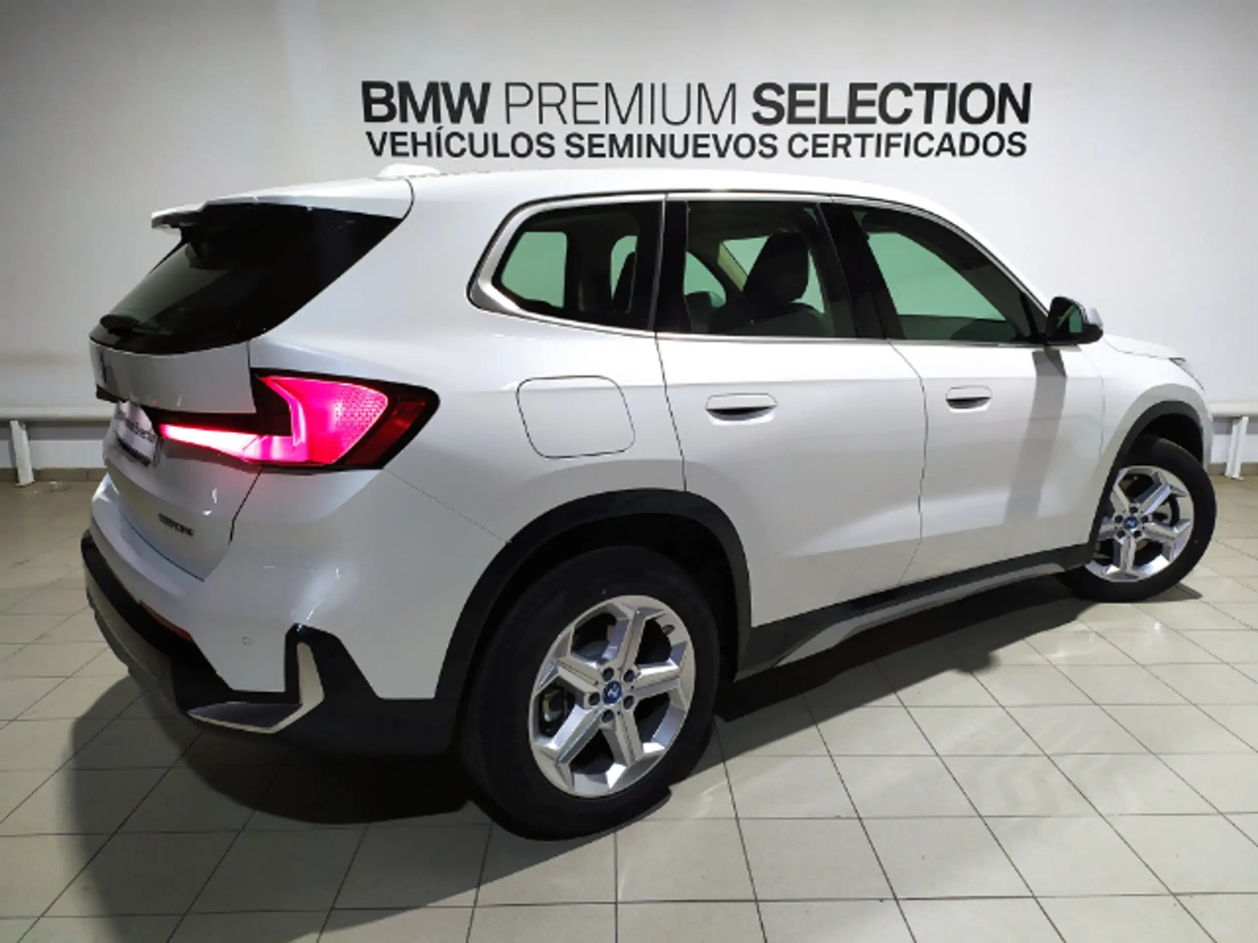 BMW - X1