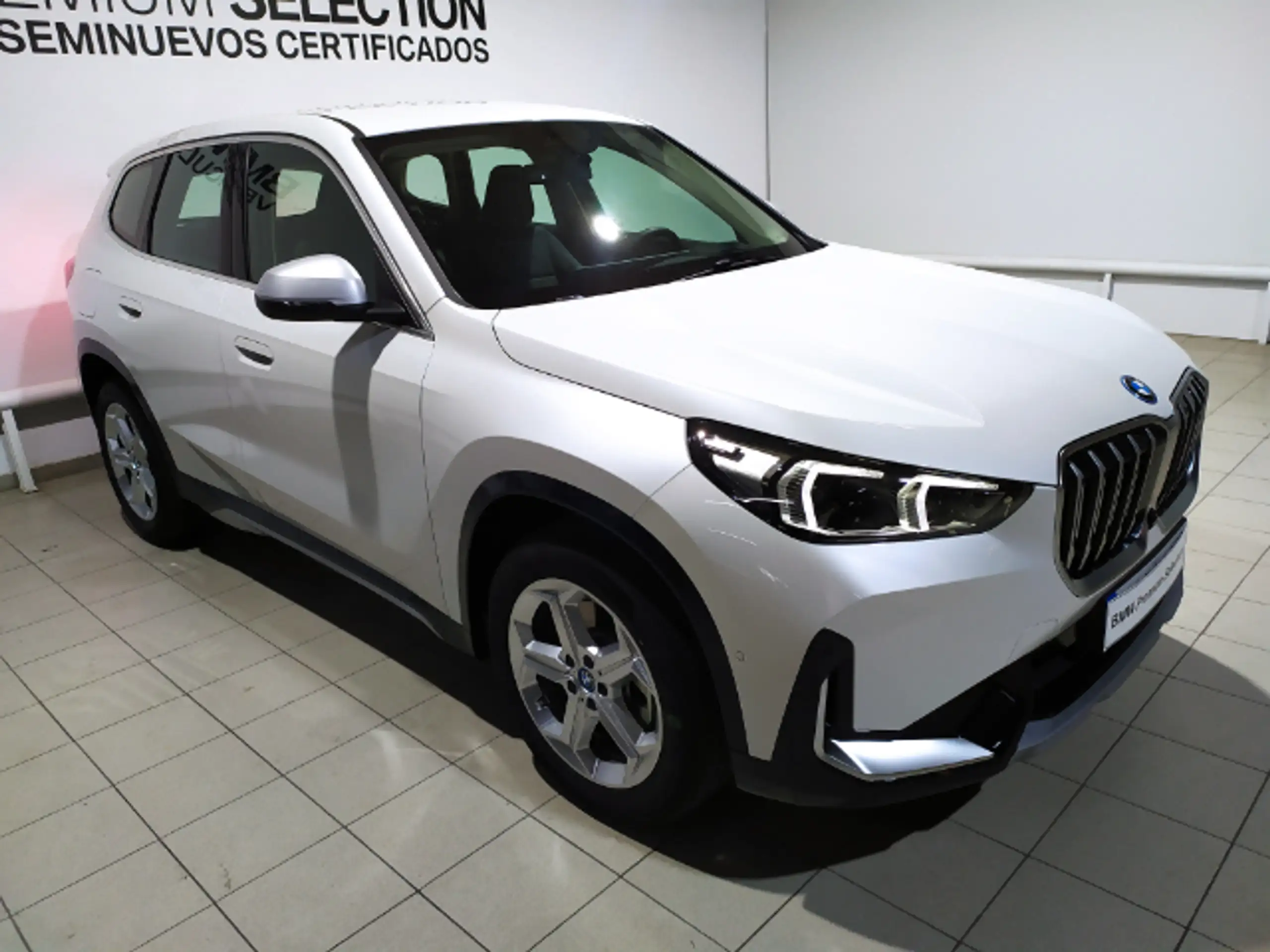 BMW - X1