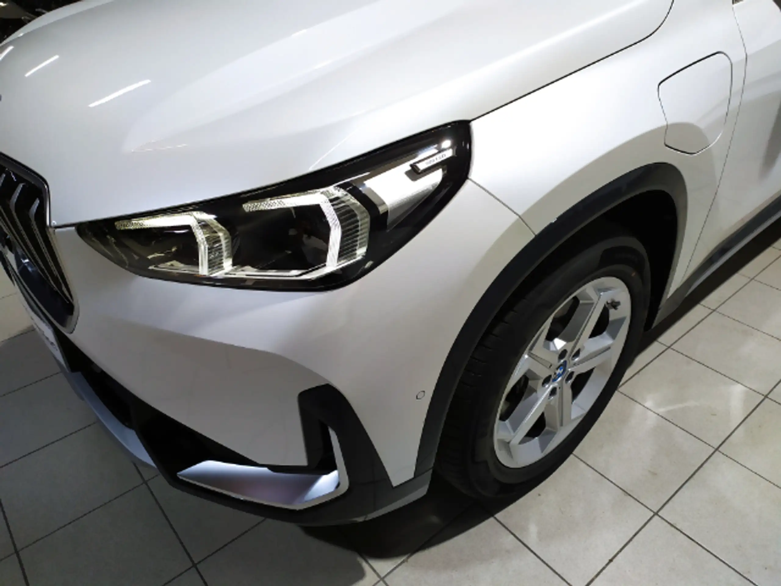 BMW - X1