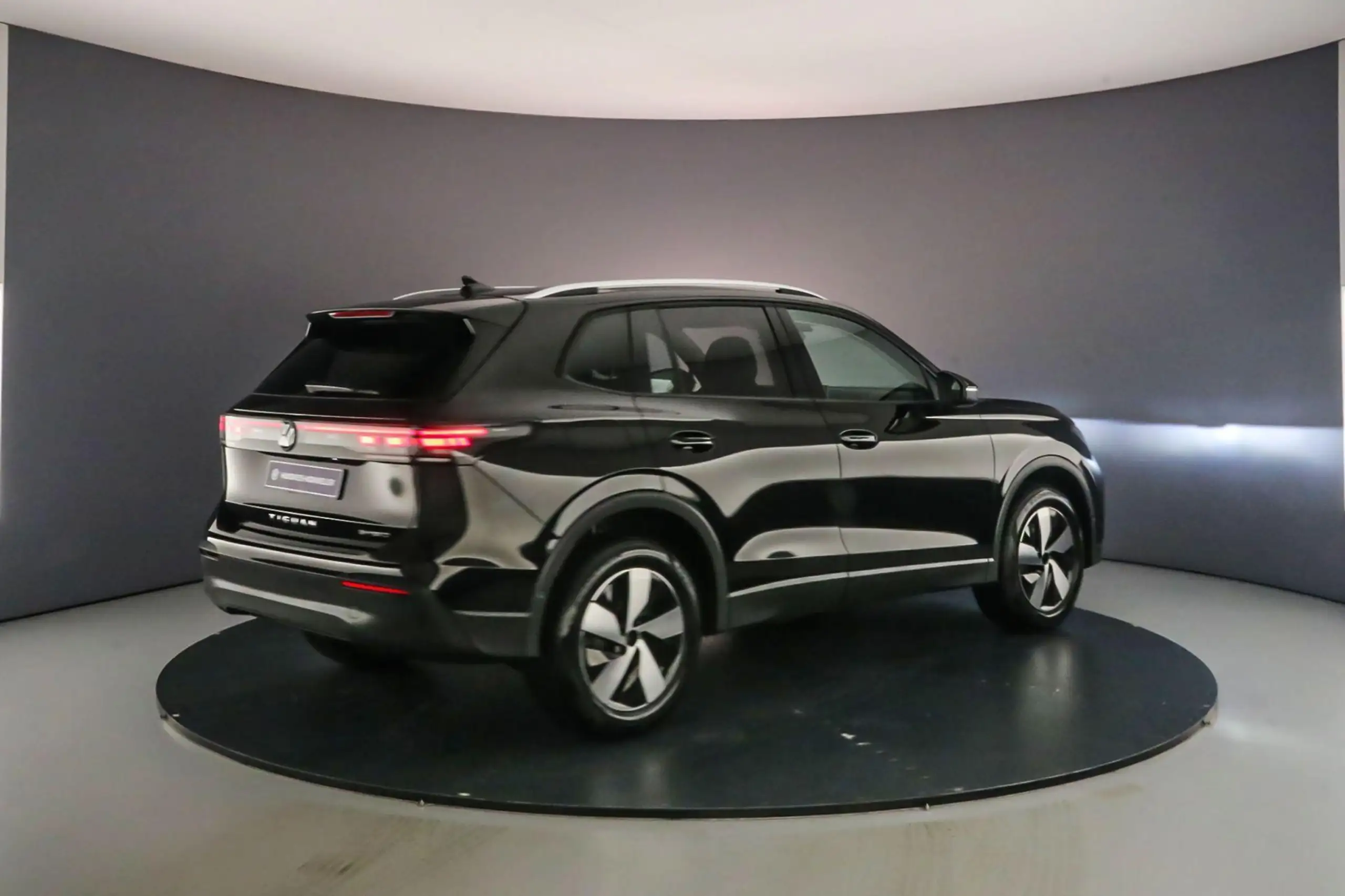 Volkswagen - Tiguan