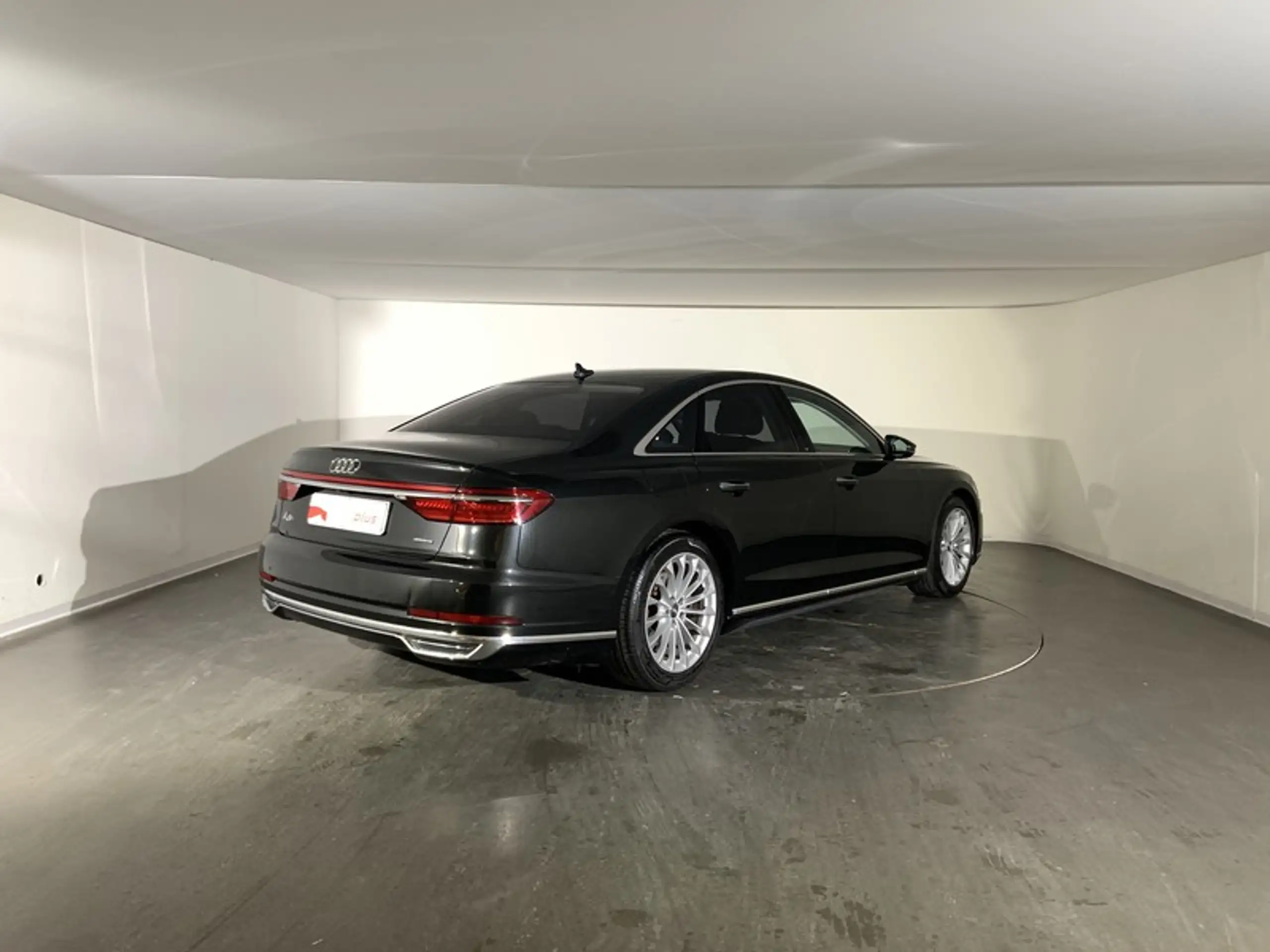 Audi - A8