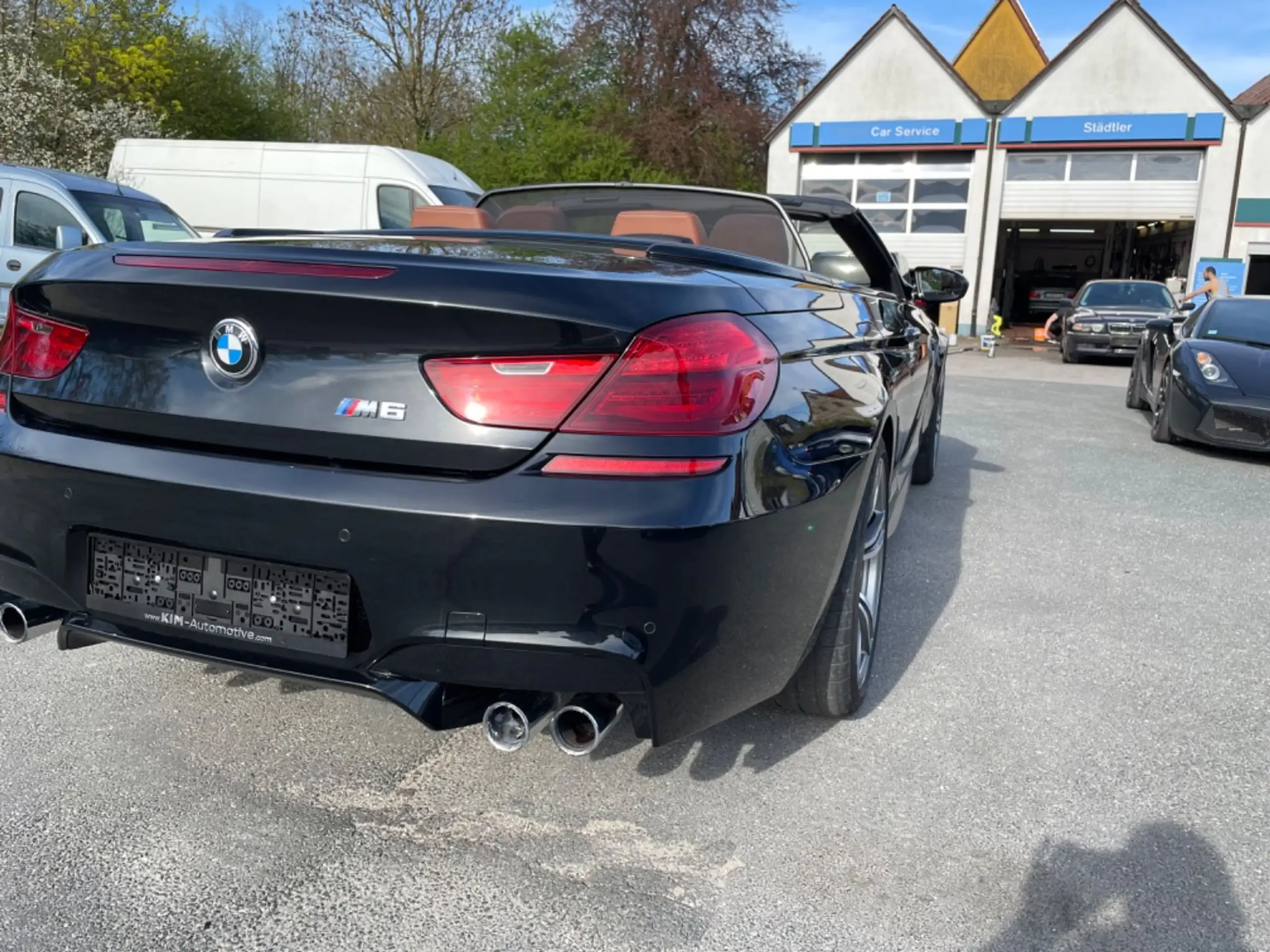 BMW - M6