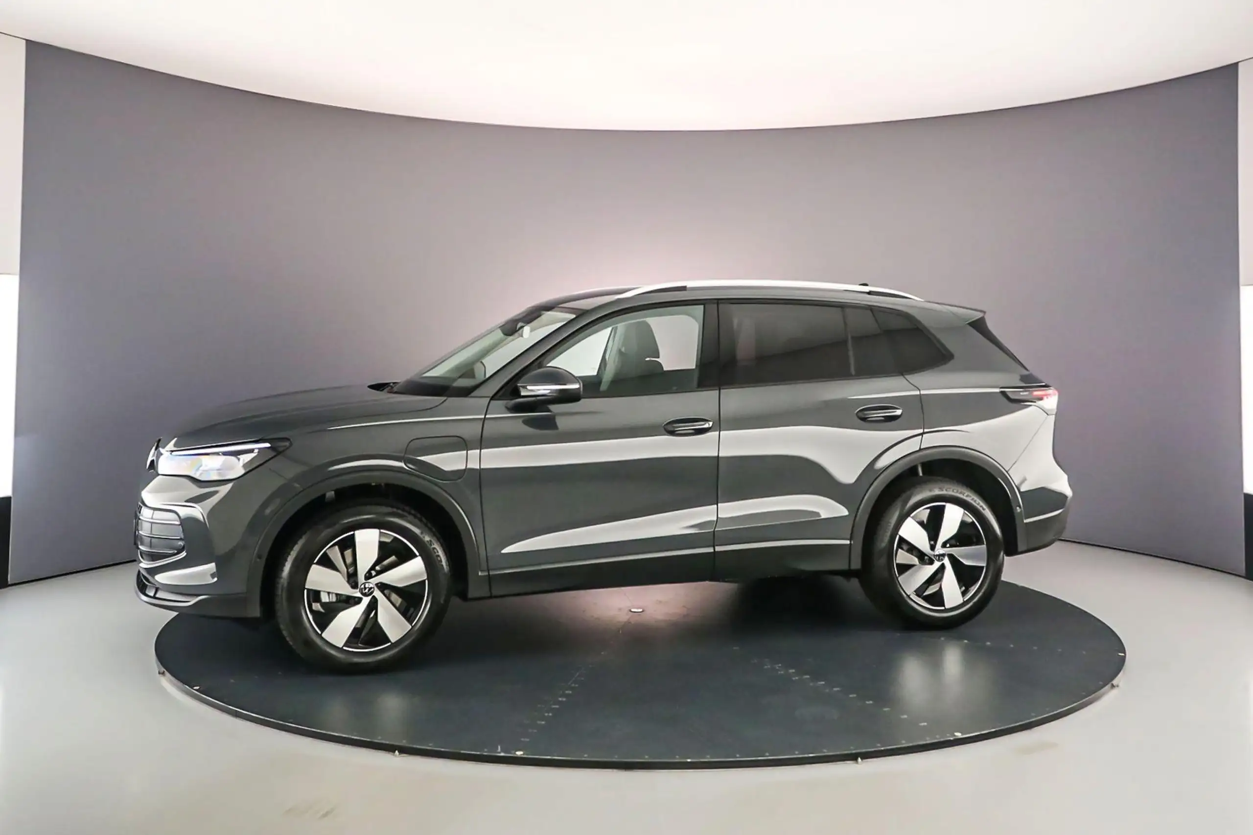 Volkswagen - Tiguan