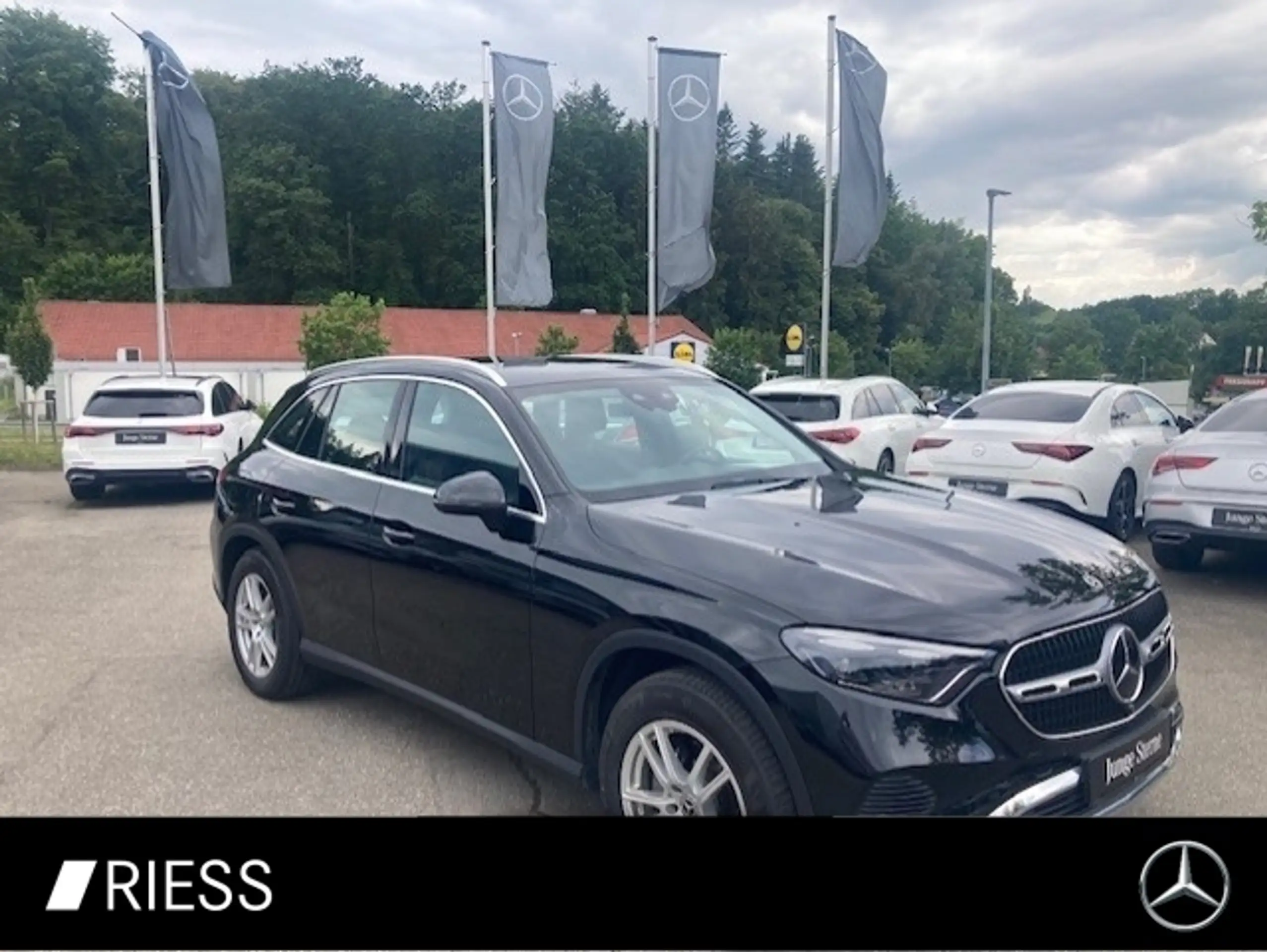 Mercedes-Benz GLC 220 2023