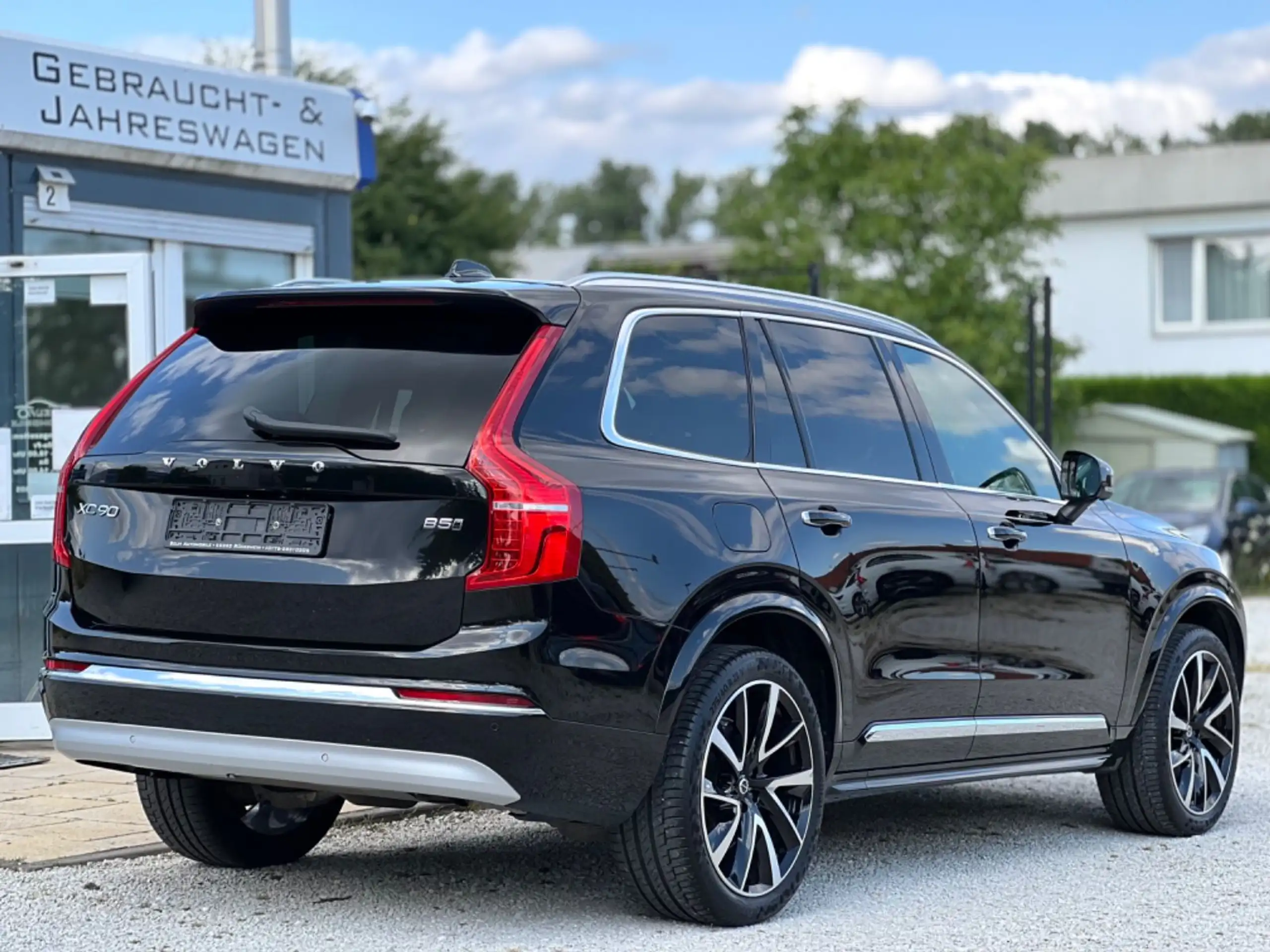 Volvo - XC90