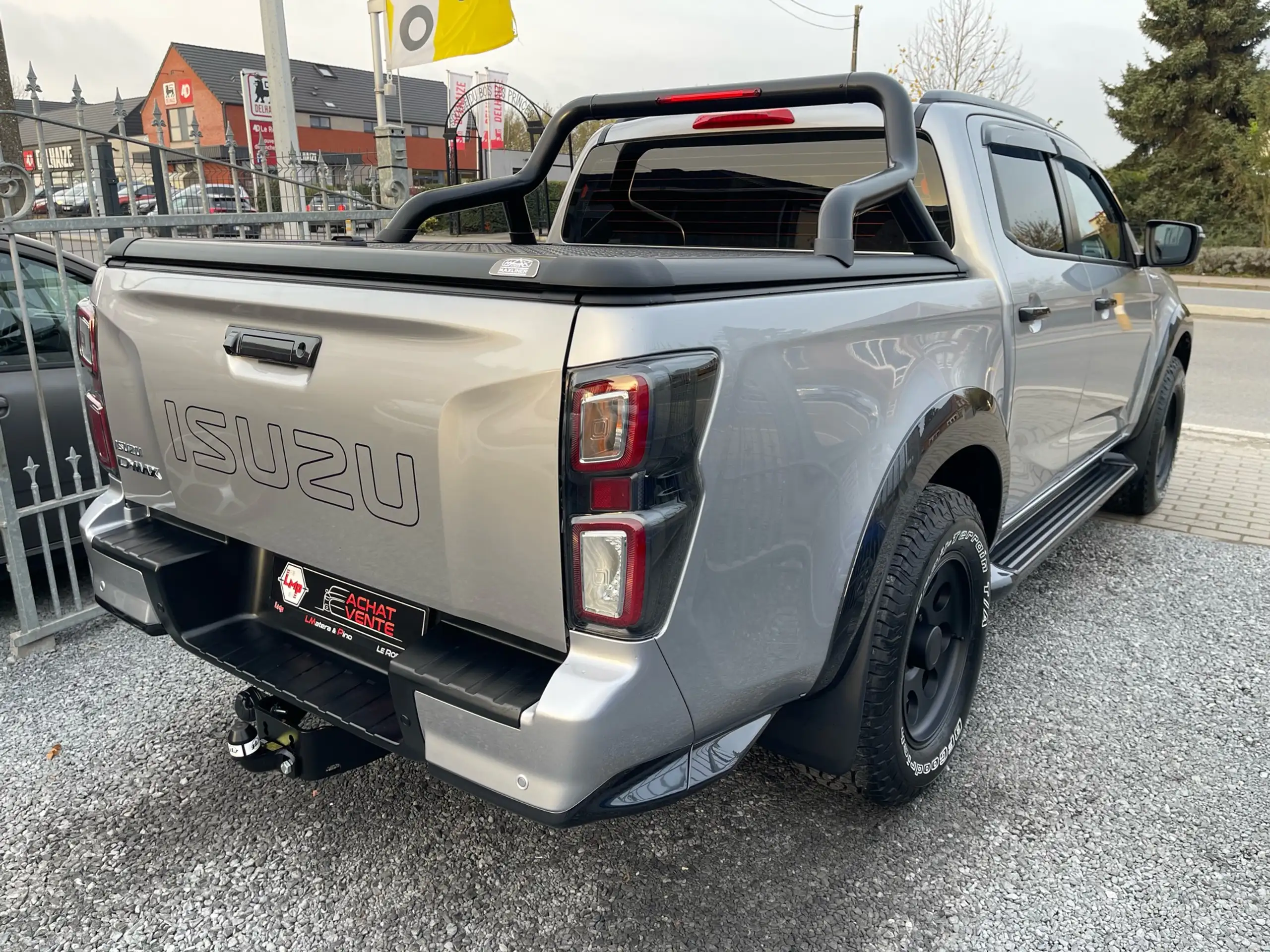 Isuzu - D-Max