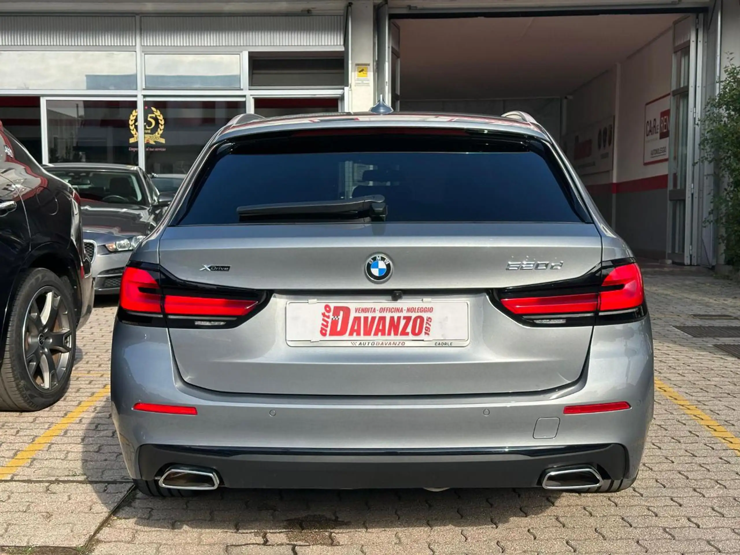 BMW - 520