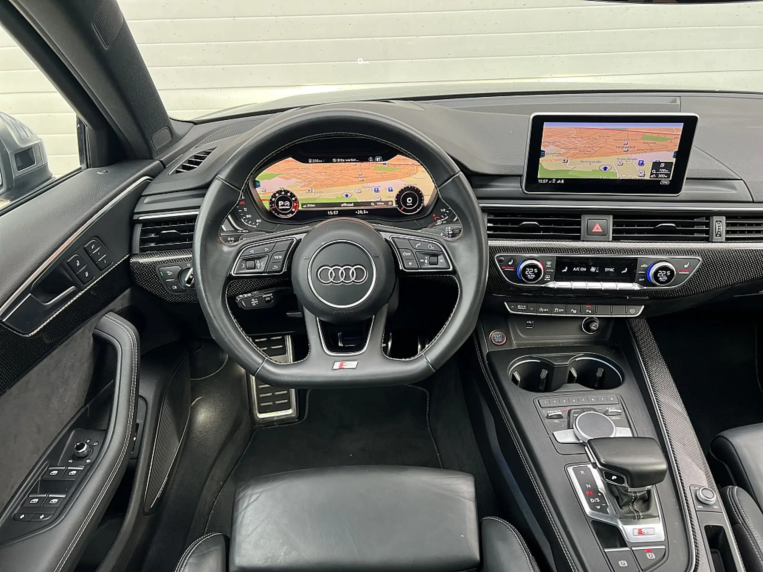 Audi - S4