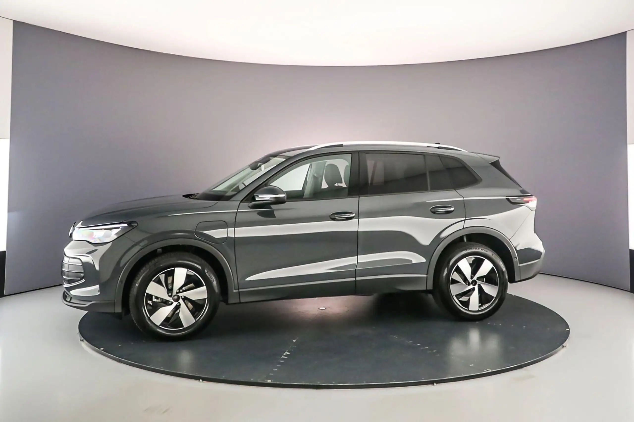 Volkswagen - Tiguan