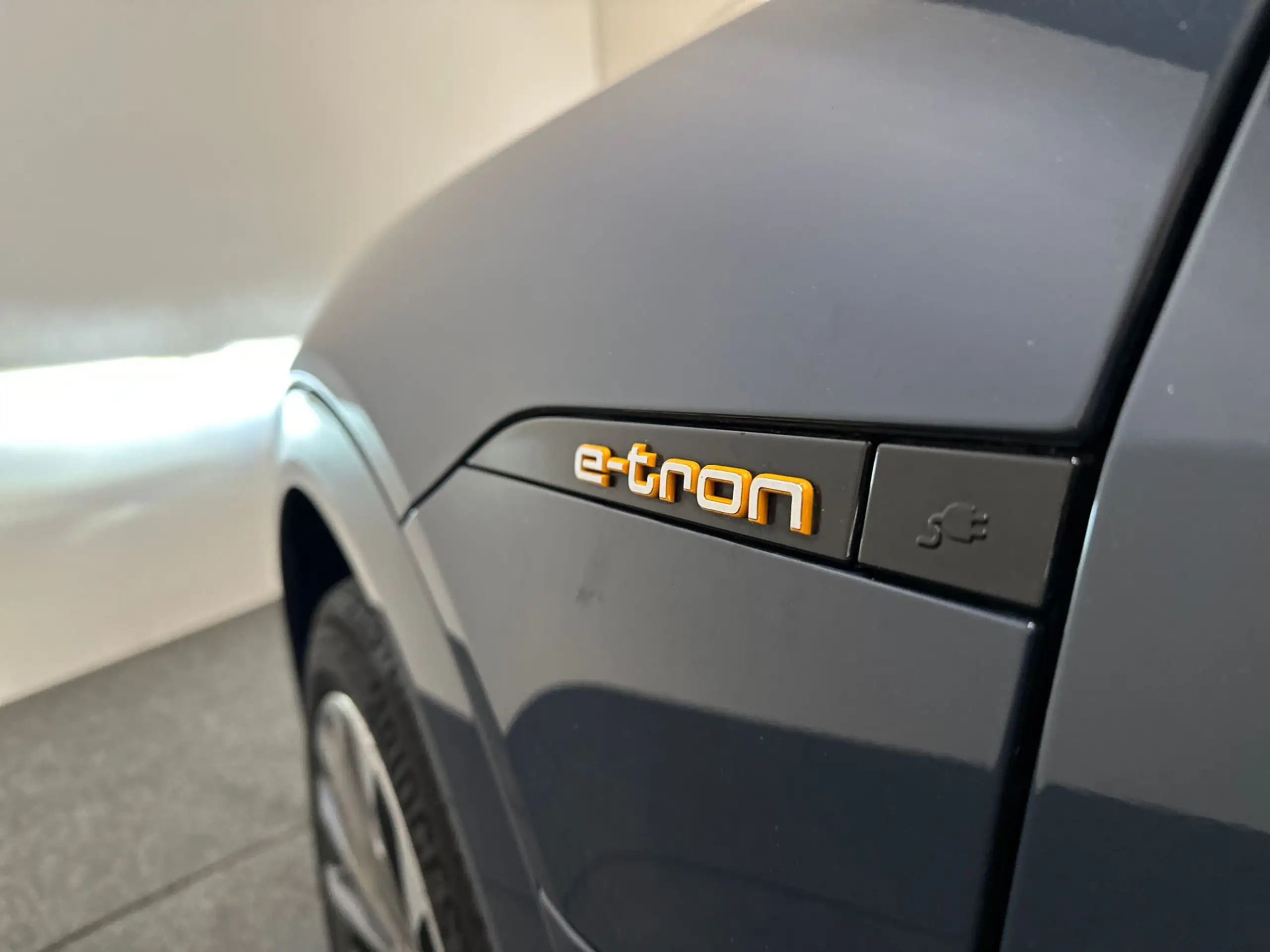 Audi - e-tron