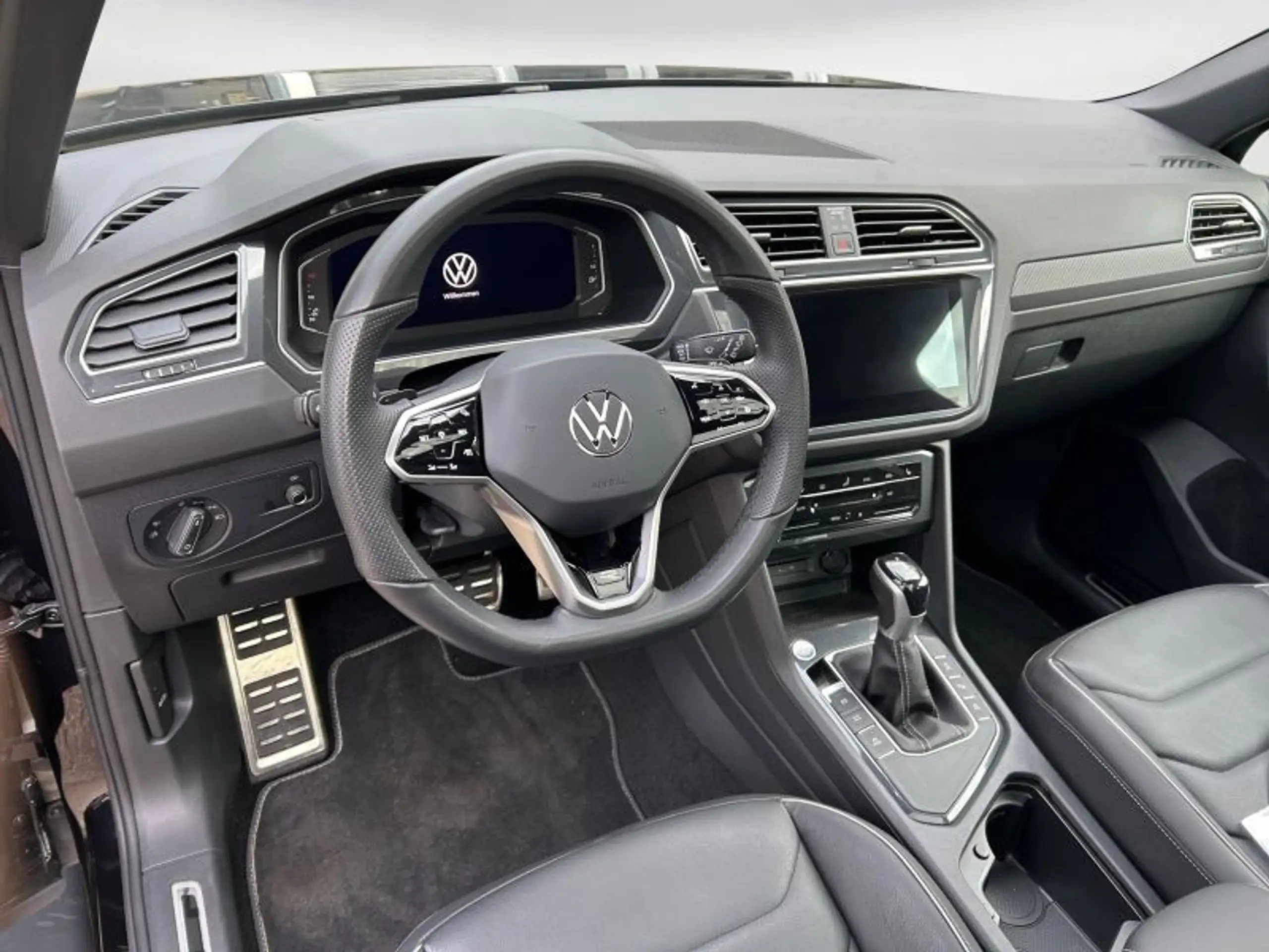 Volkswagen - Tiguan