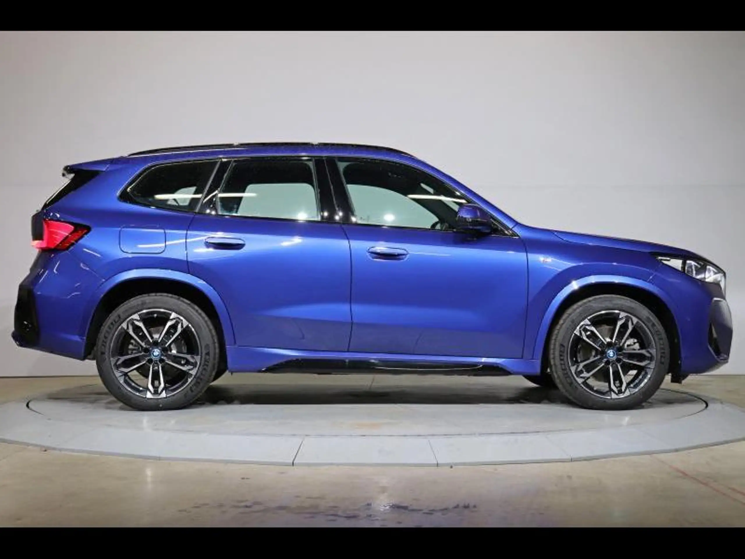 BMW - X1