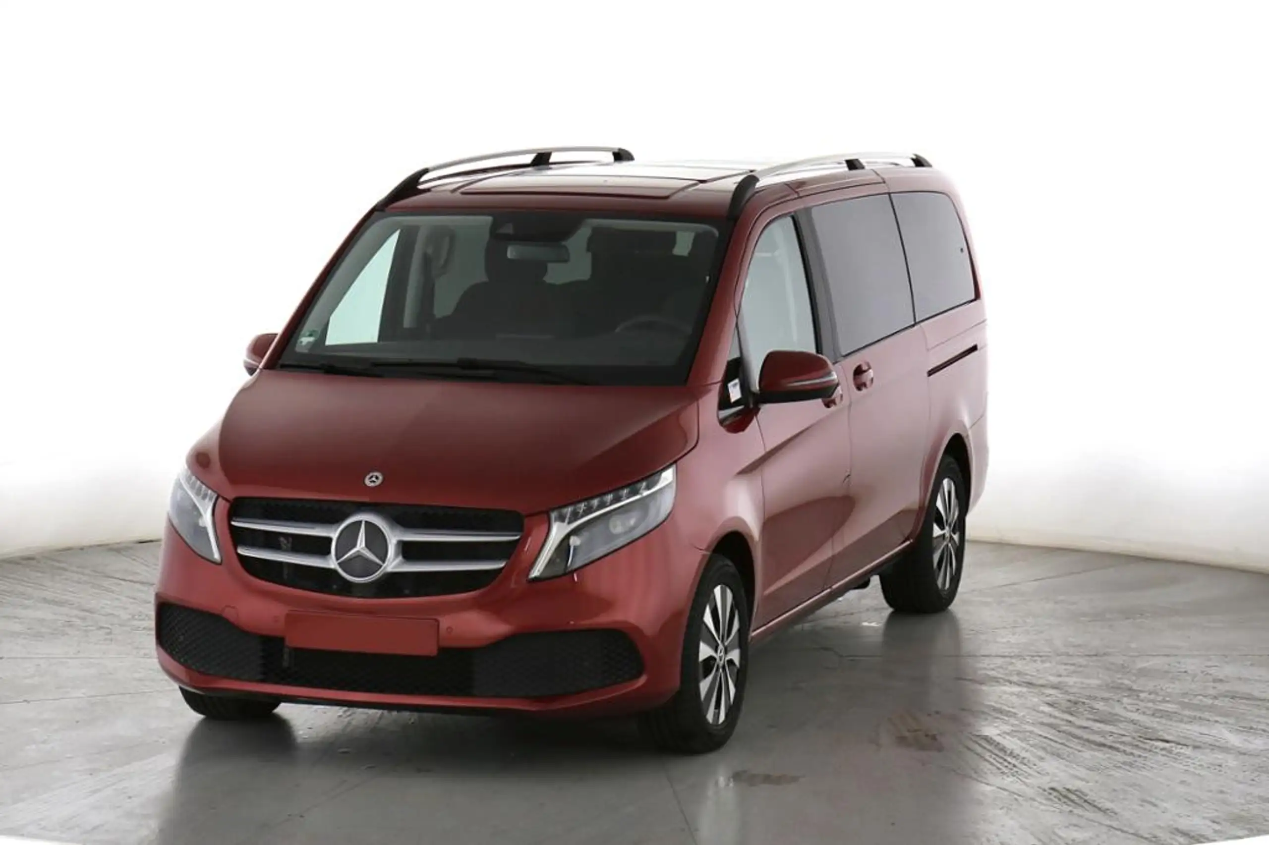 Mercedes-Benz - V 220