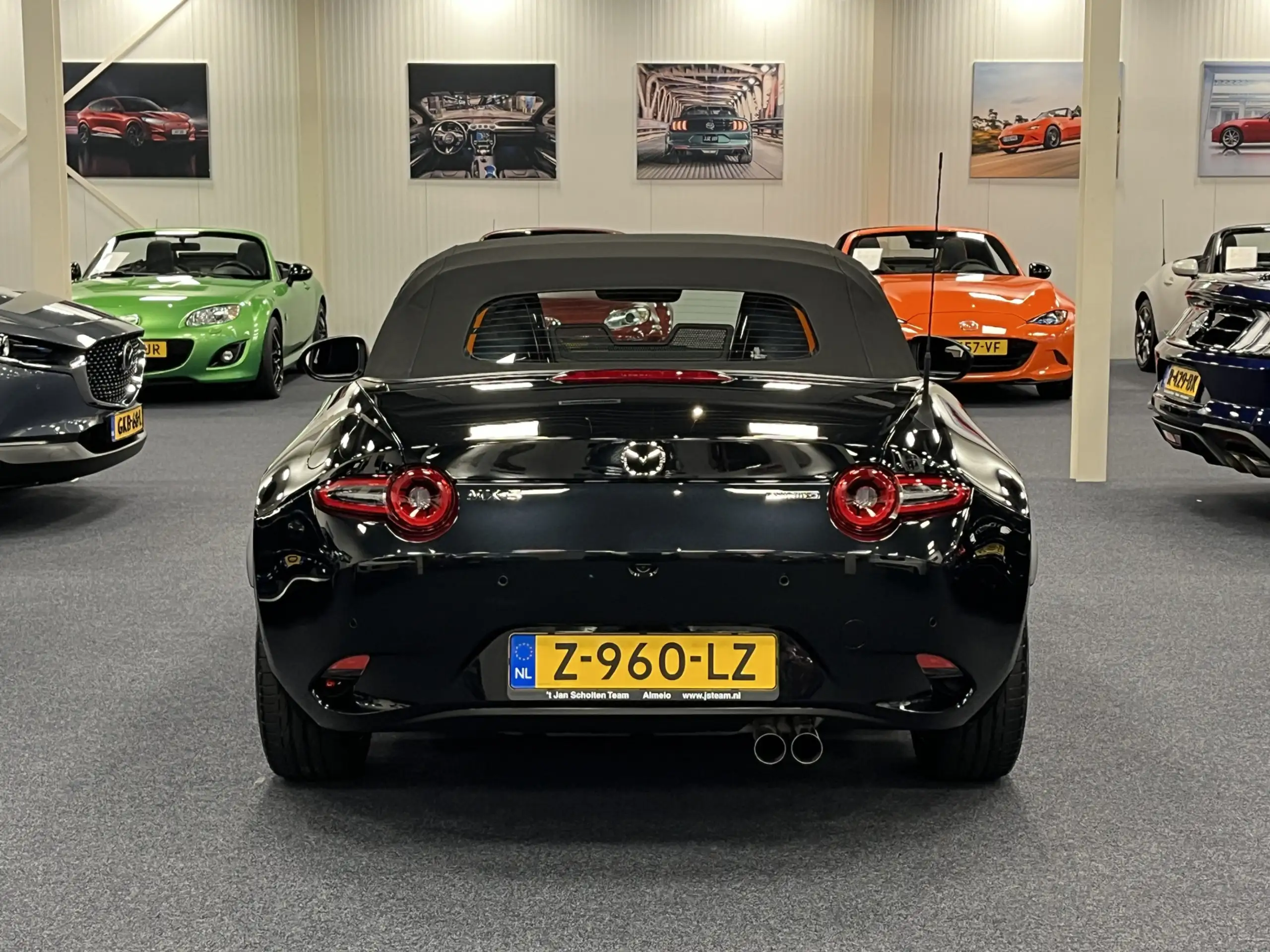 Mazda - MX-5