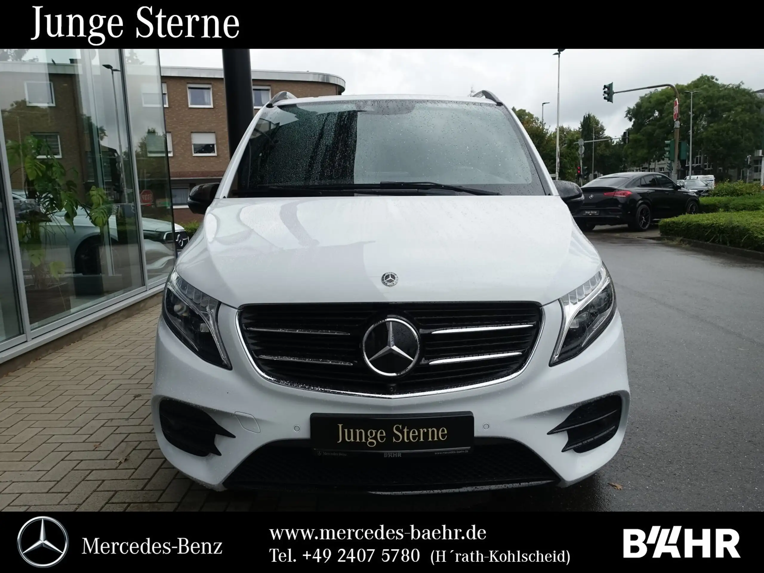 Mercedes-Benz - V 250