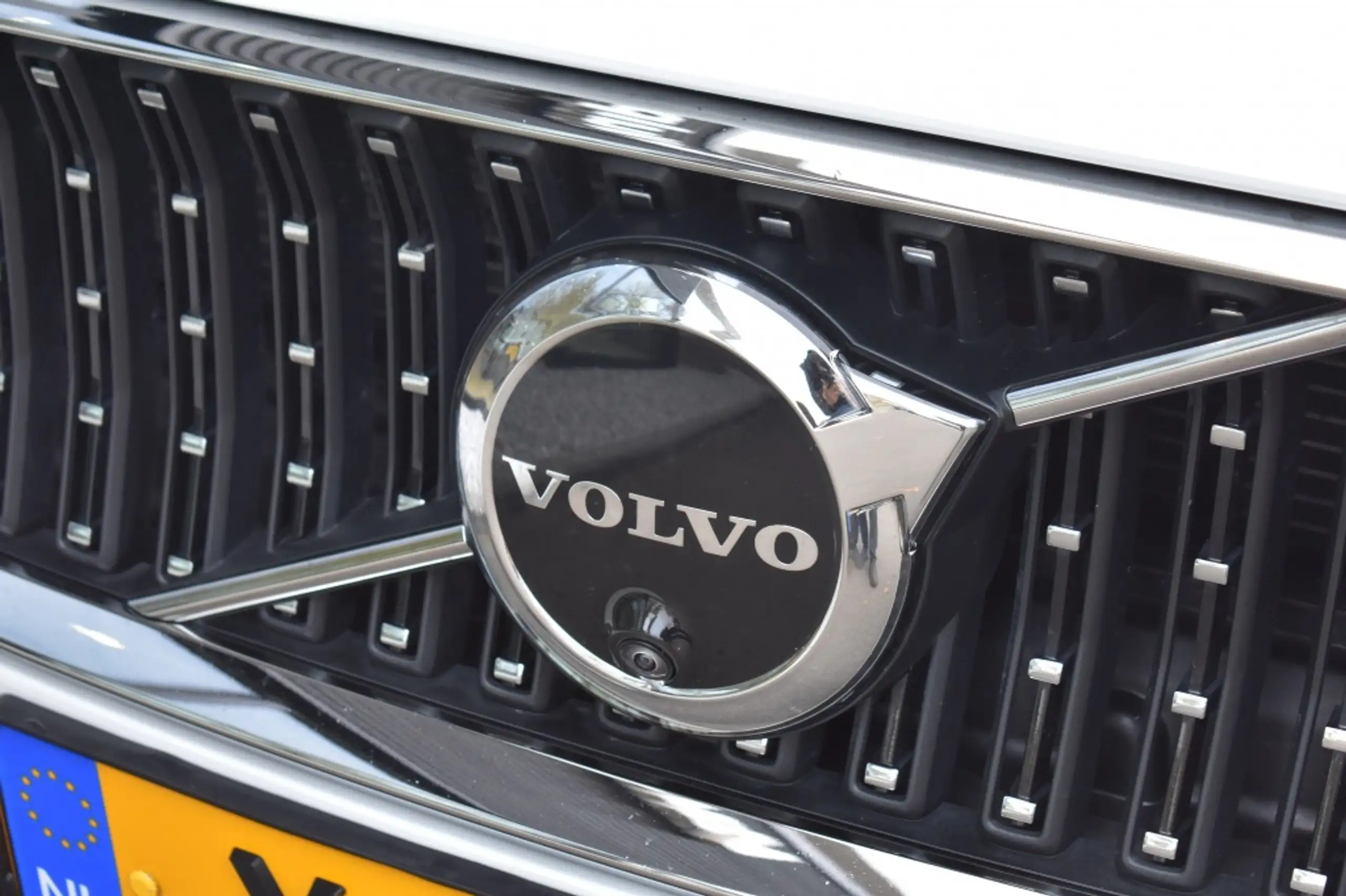 Volvo - V60 Cross Country