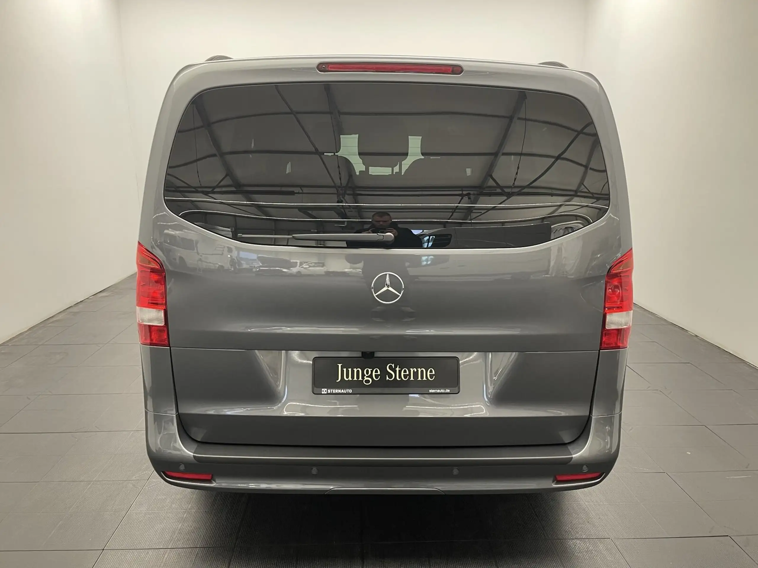 Mercedes-Benz - Vito