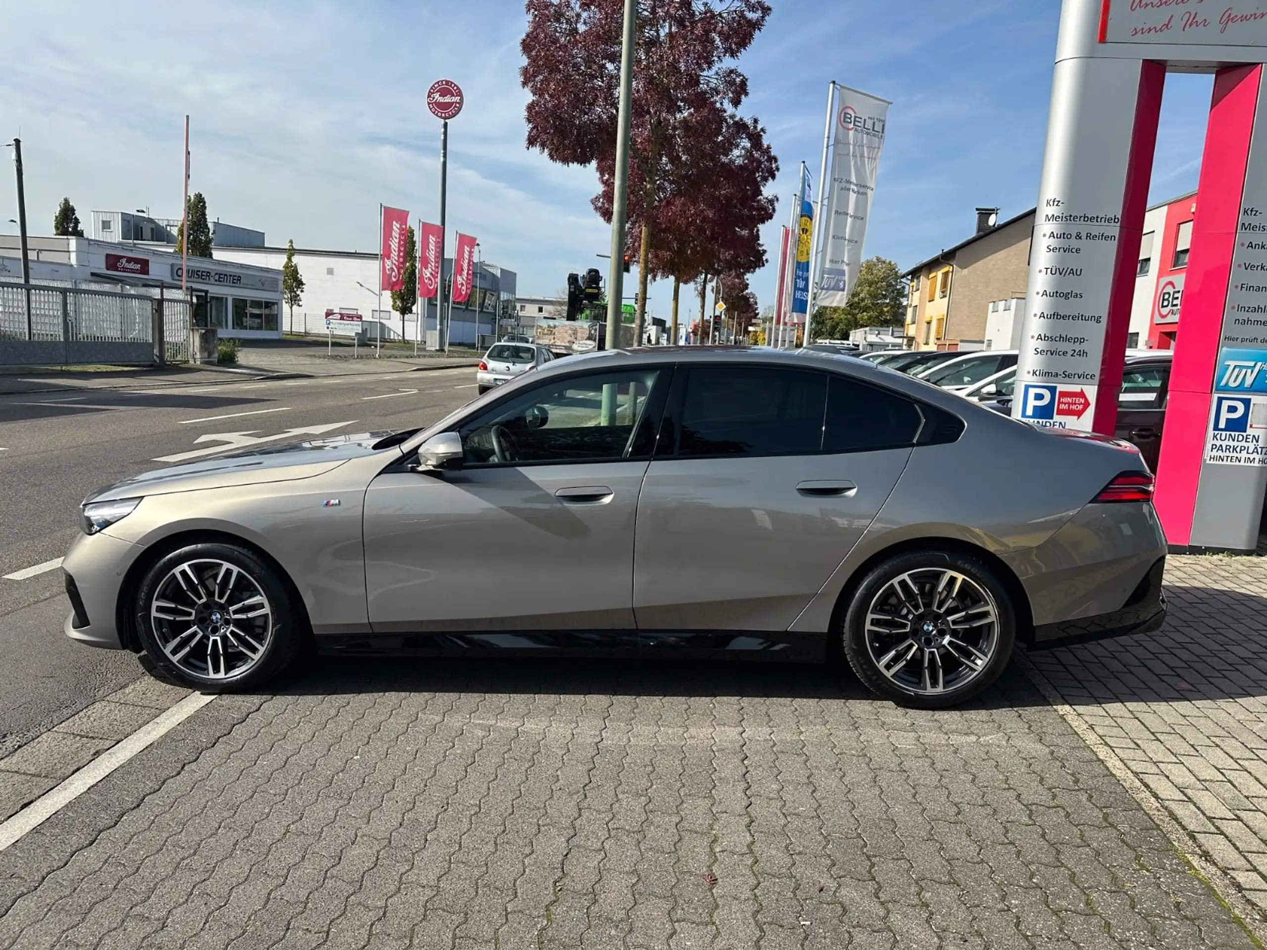 BMW - 520