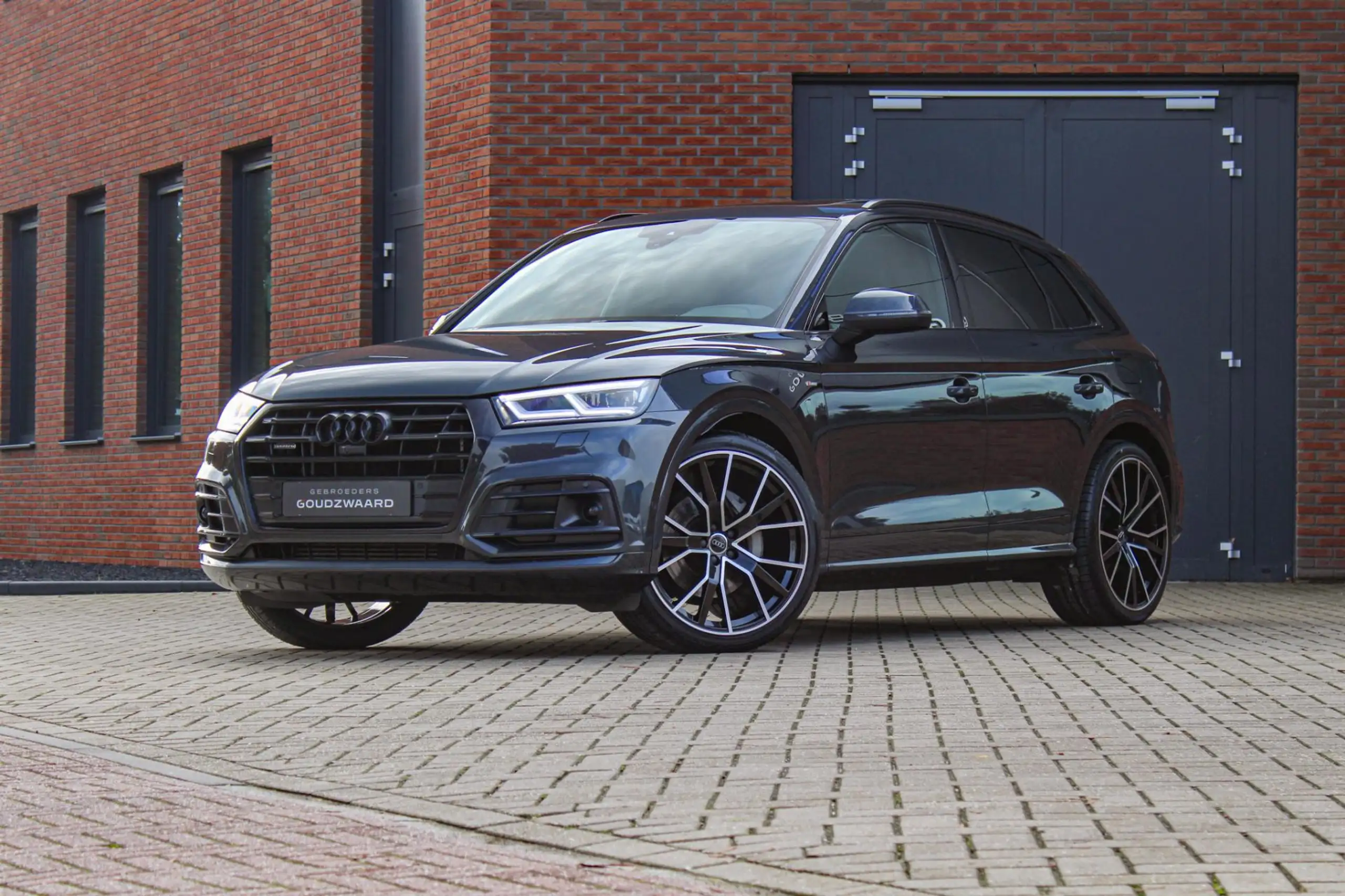 Audi - Q5