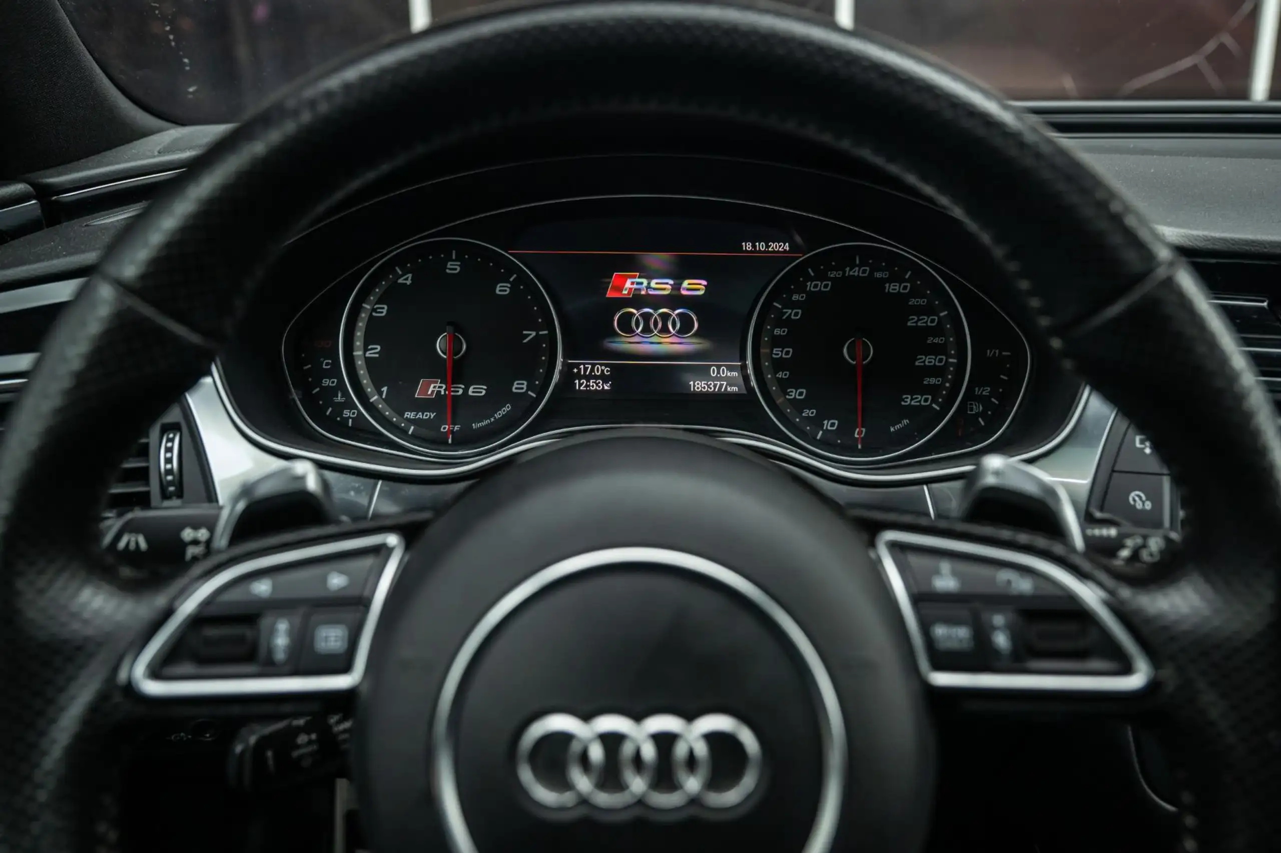 Audi - RS6