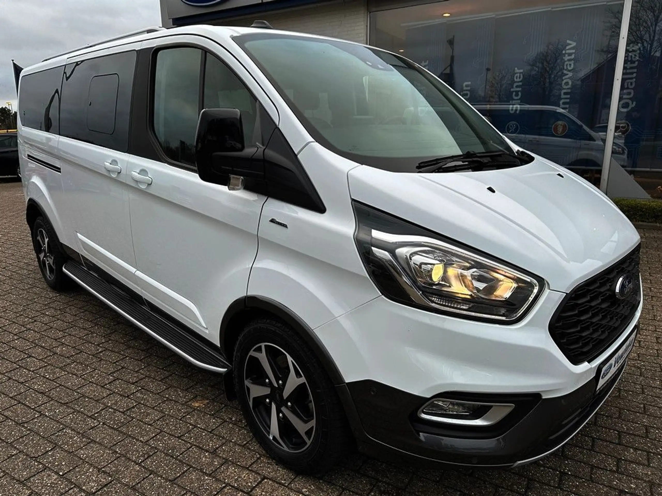 Ford - Tourneo Custom