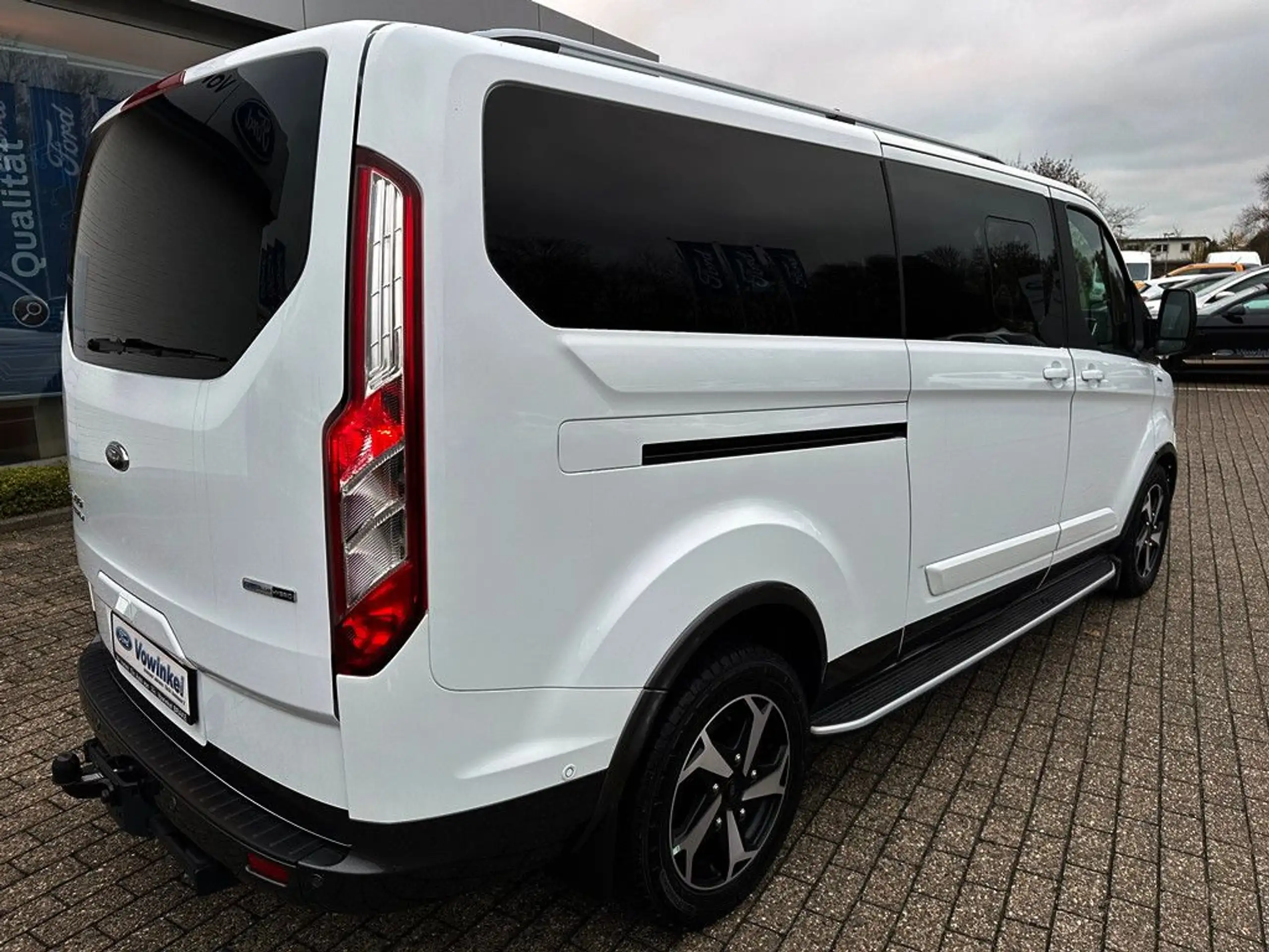 Ford - Tourneo Custom