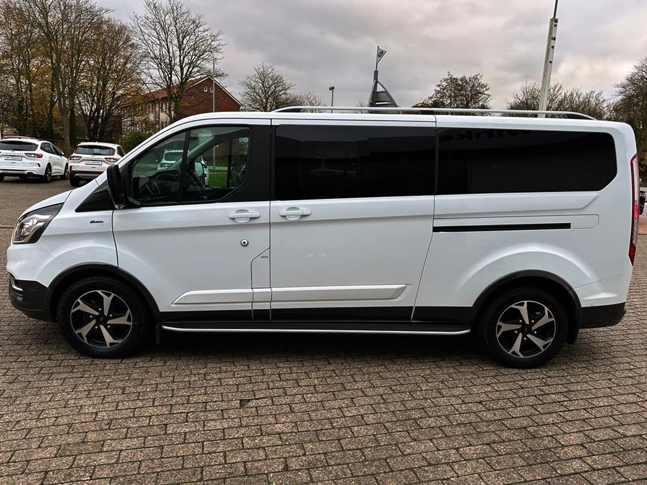 Ford - Tourneo Custom