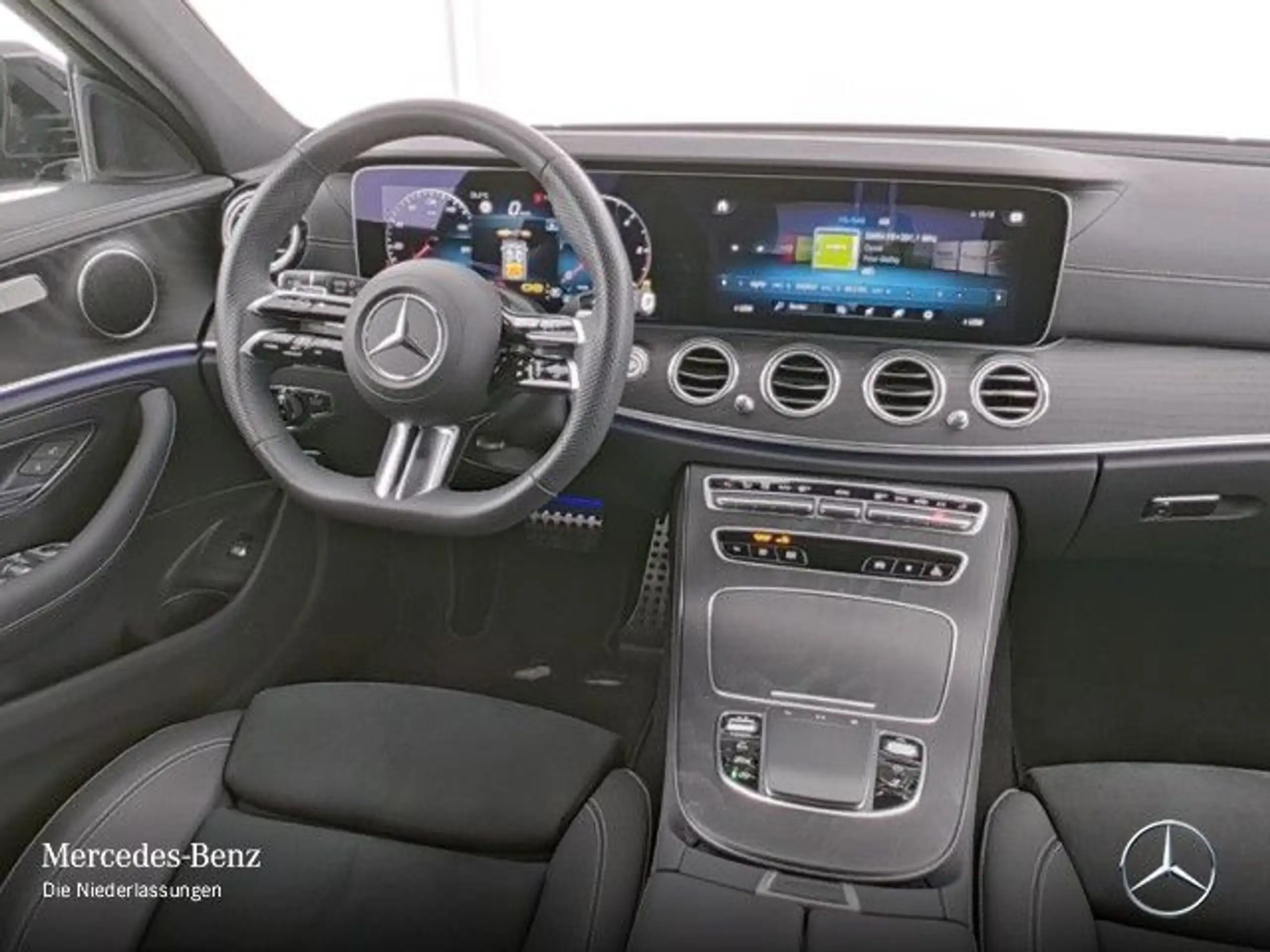 Mercedes-Benz - E 220