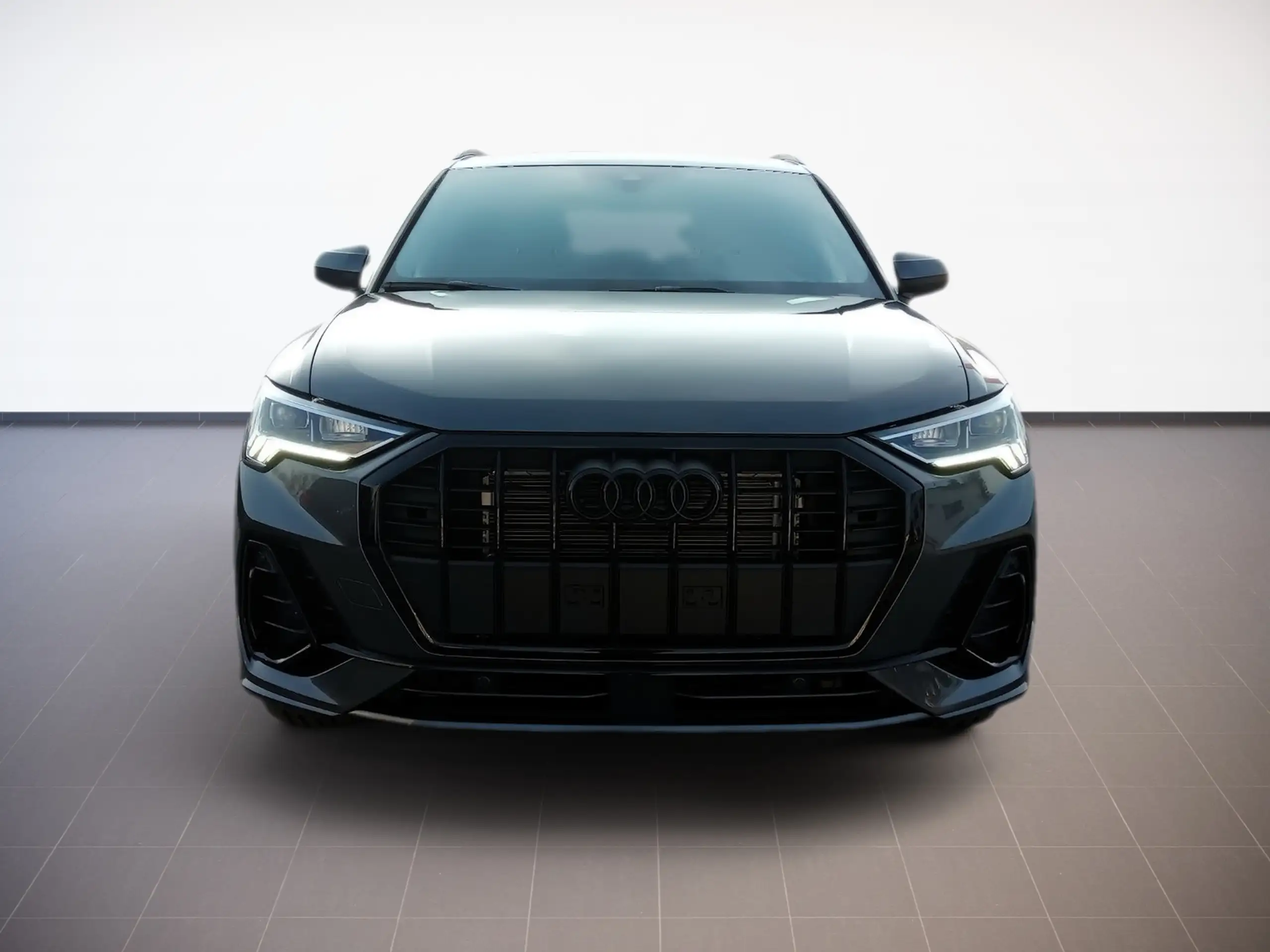 Audi - Q3