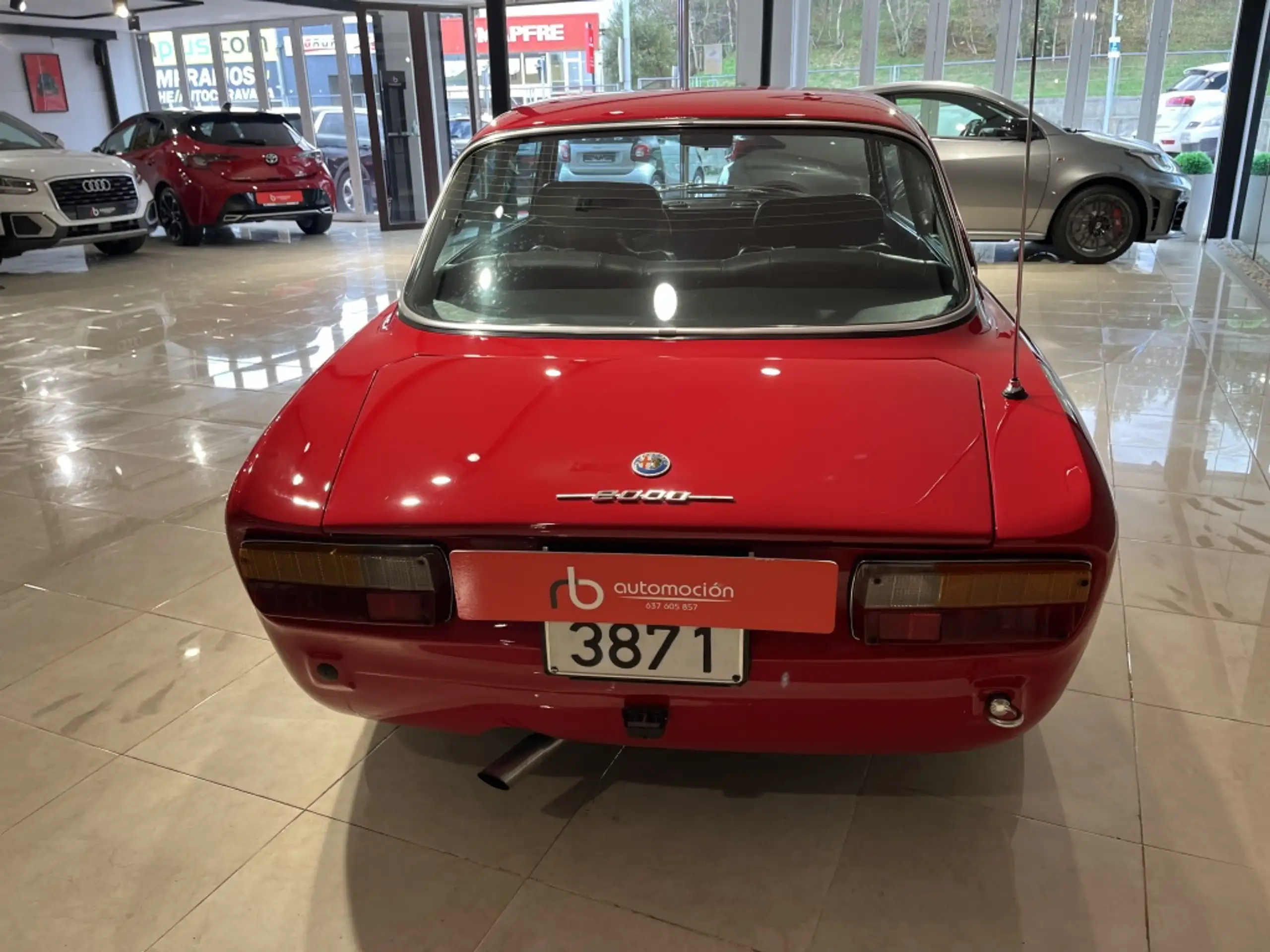 Alfa Romeo - 2000