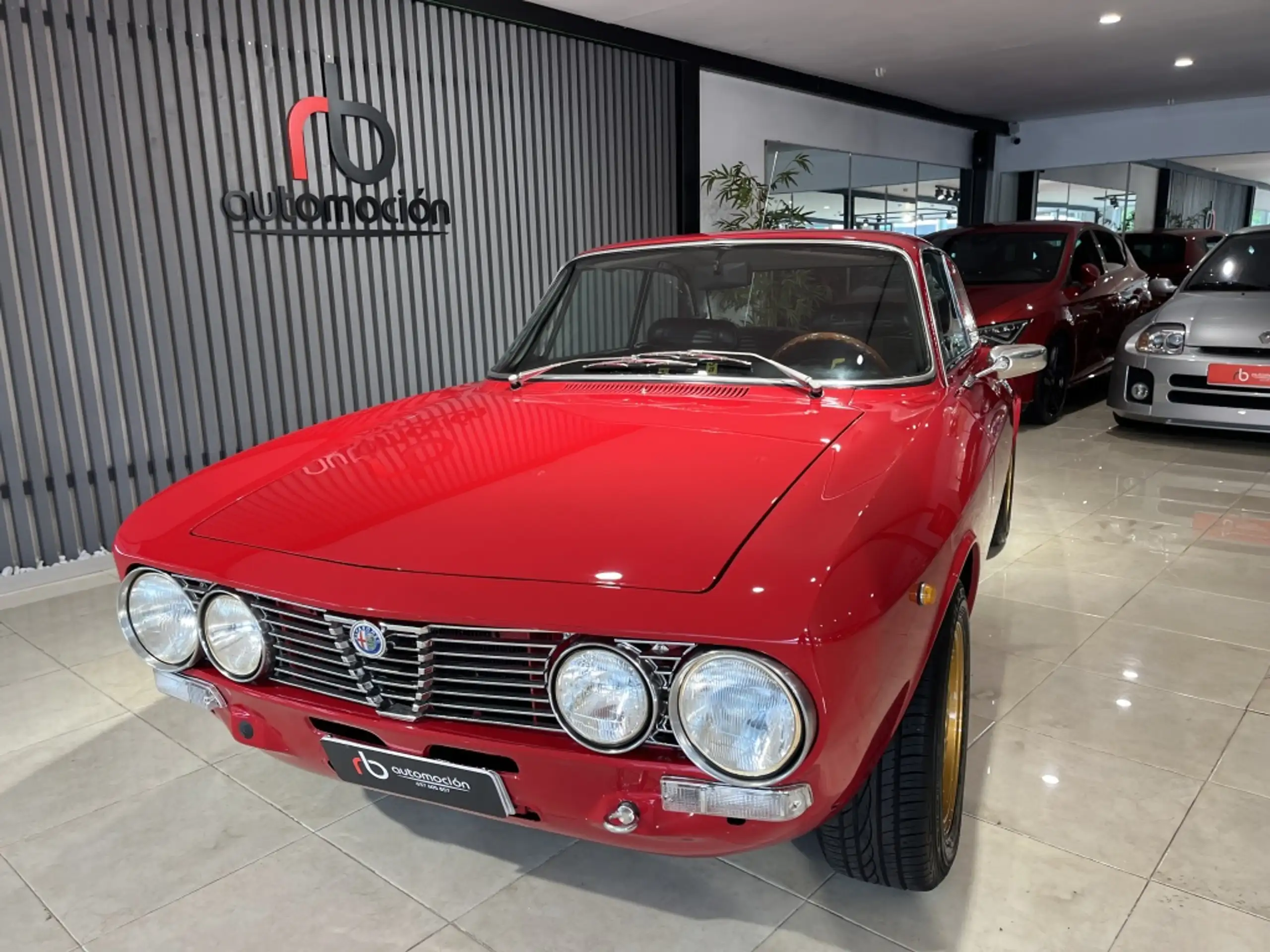 Alfa Romeo - 2000