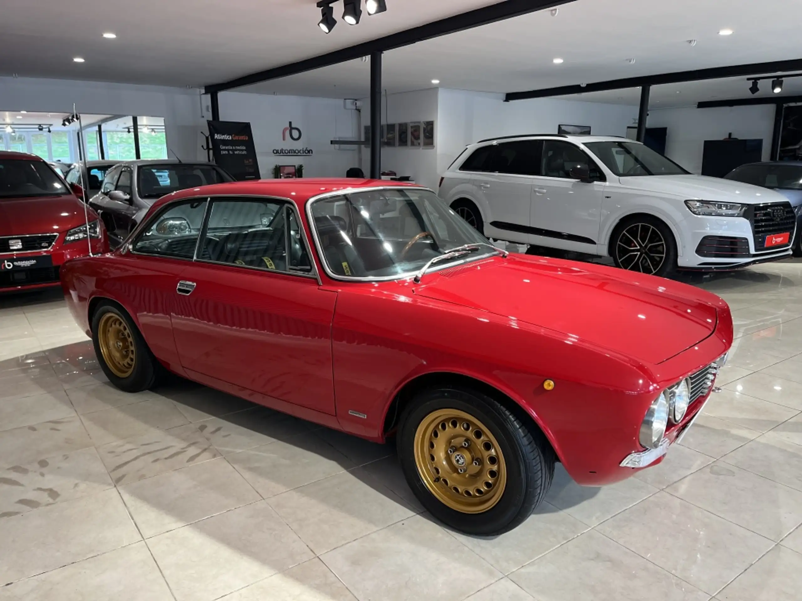 Alfa Romeo - 2000