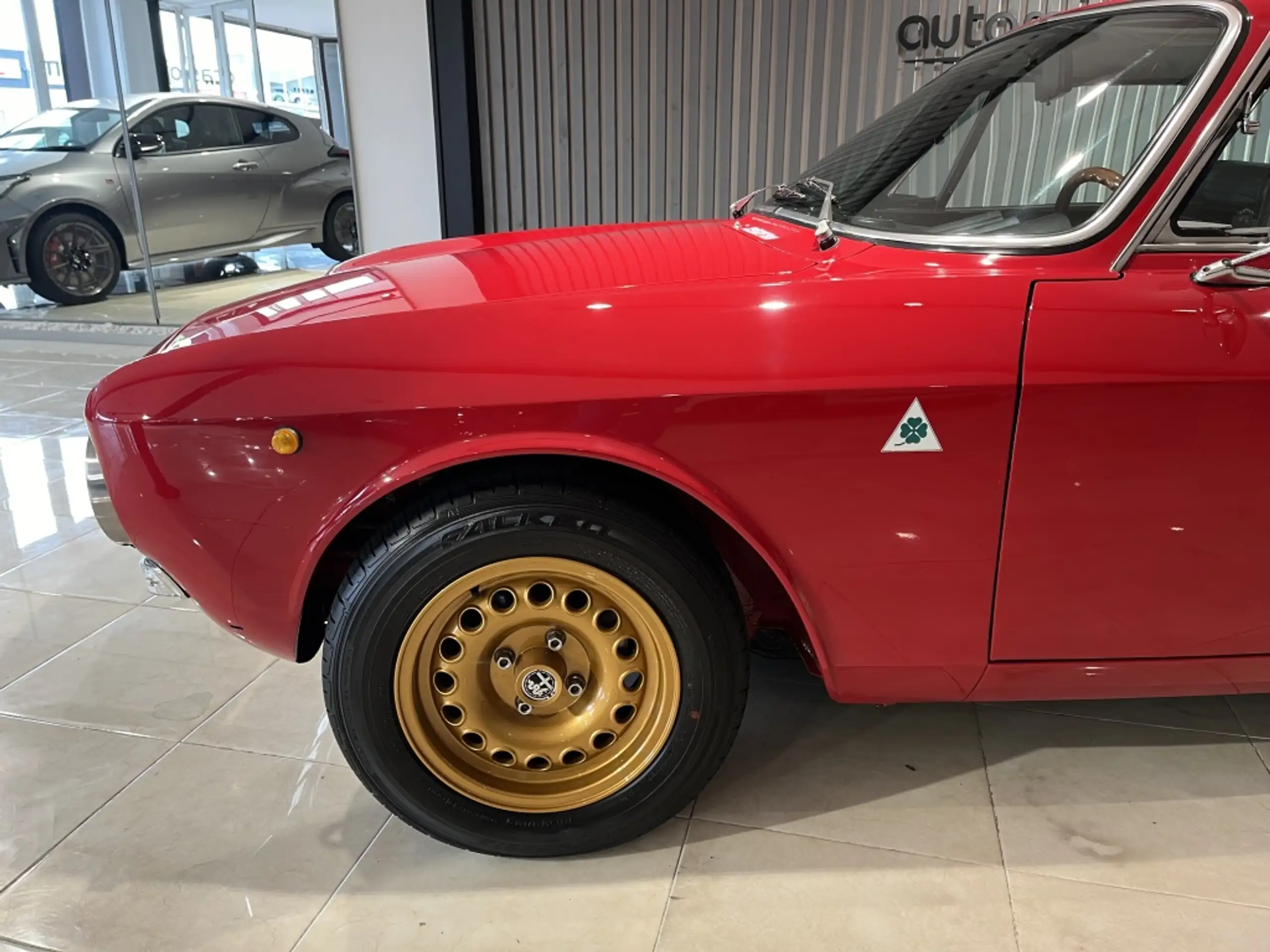 Alfa Romeo - 2000