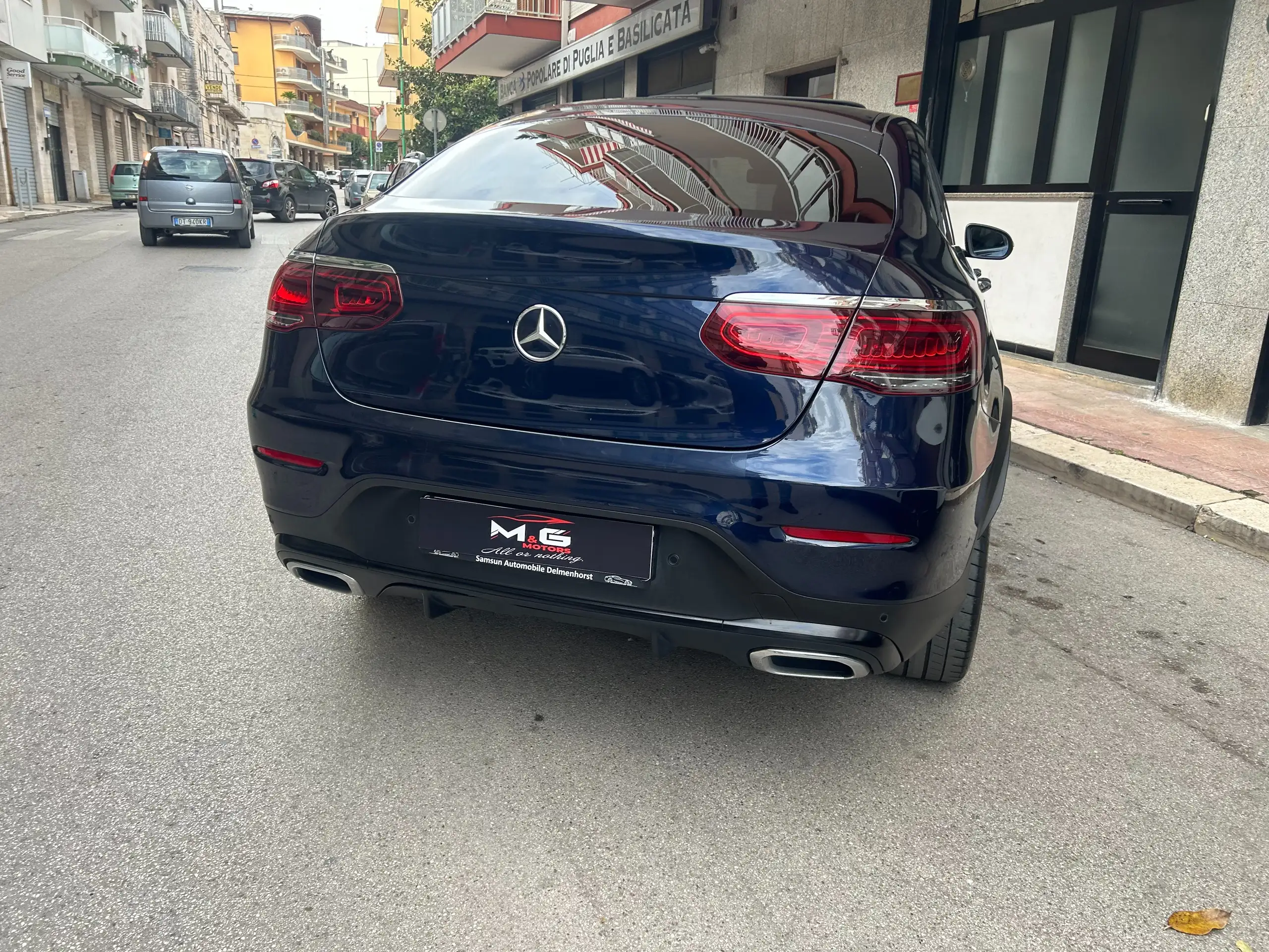 Mercedes-Benz - GLC 300