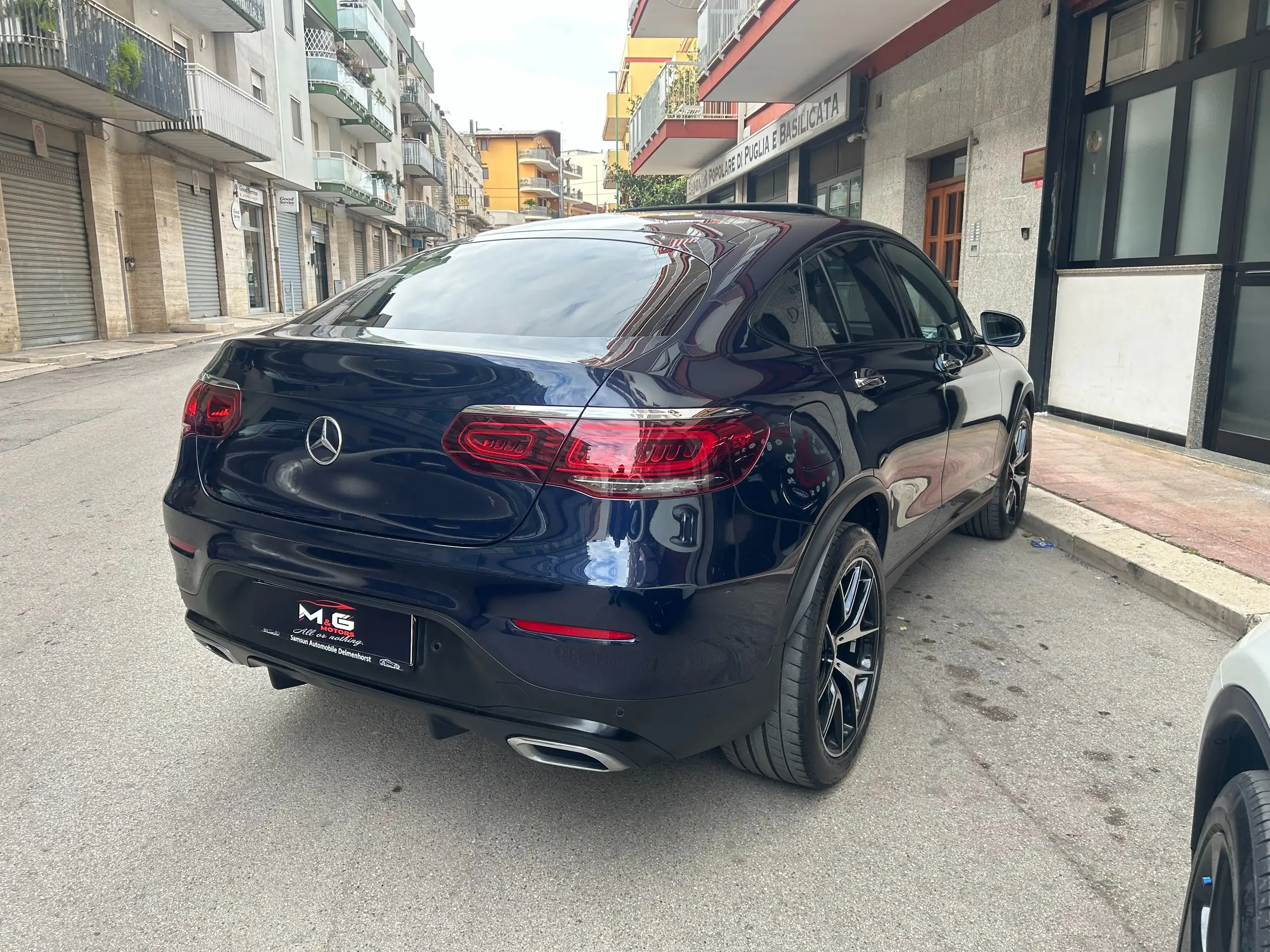 Mercedes-Benz - GLC 300