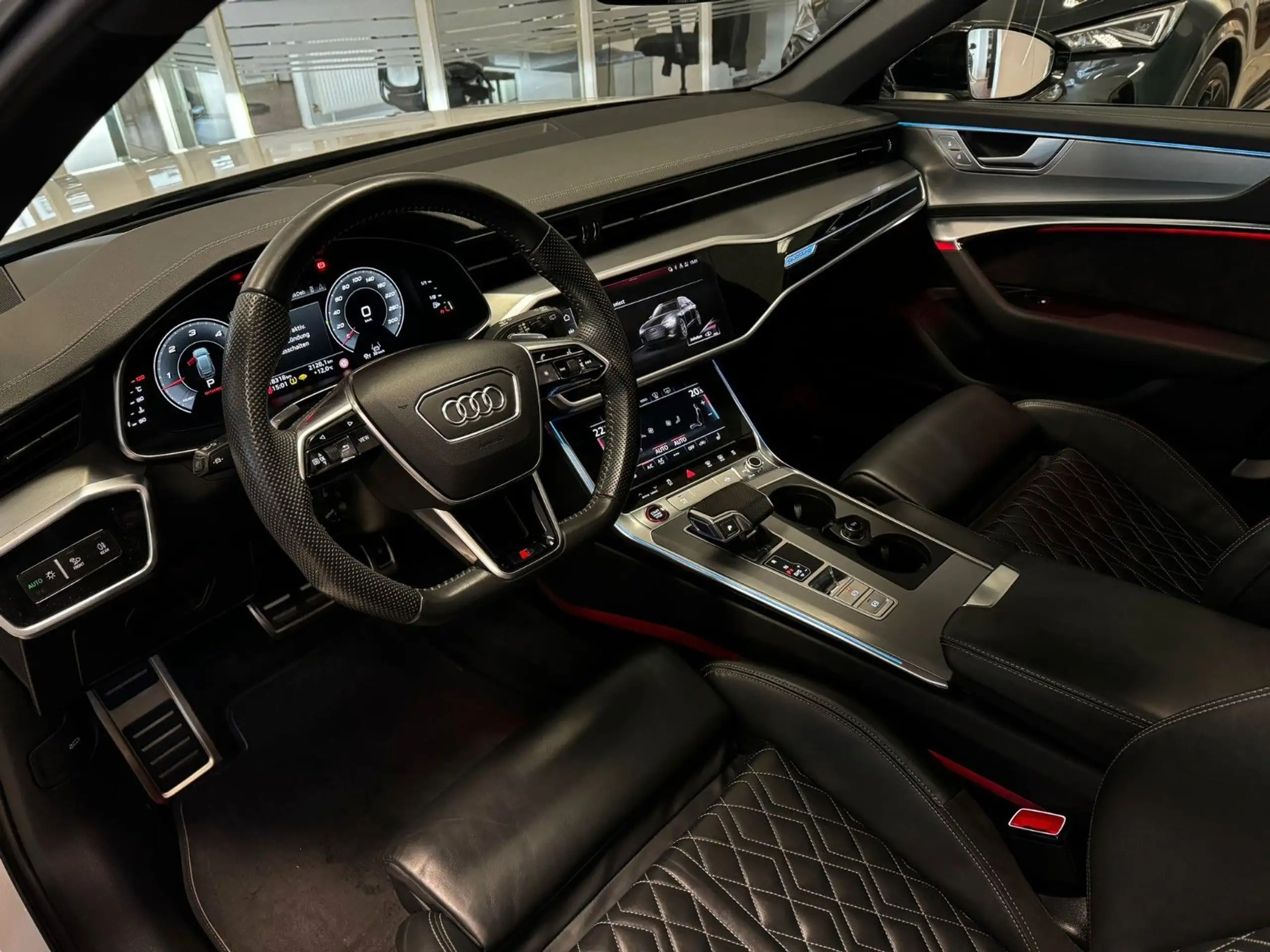 Audi - S6