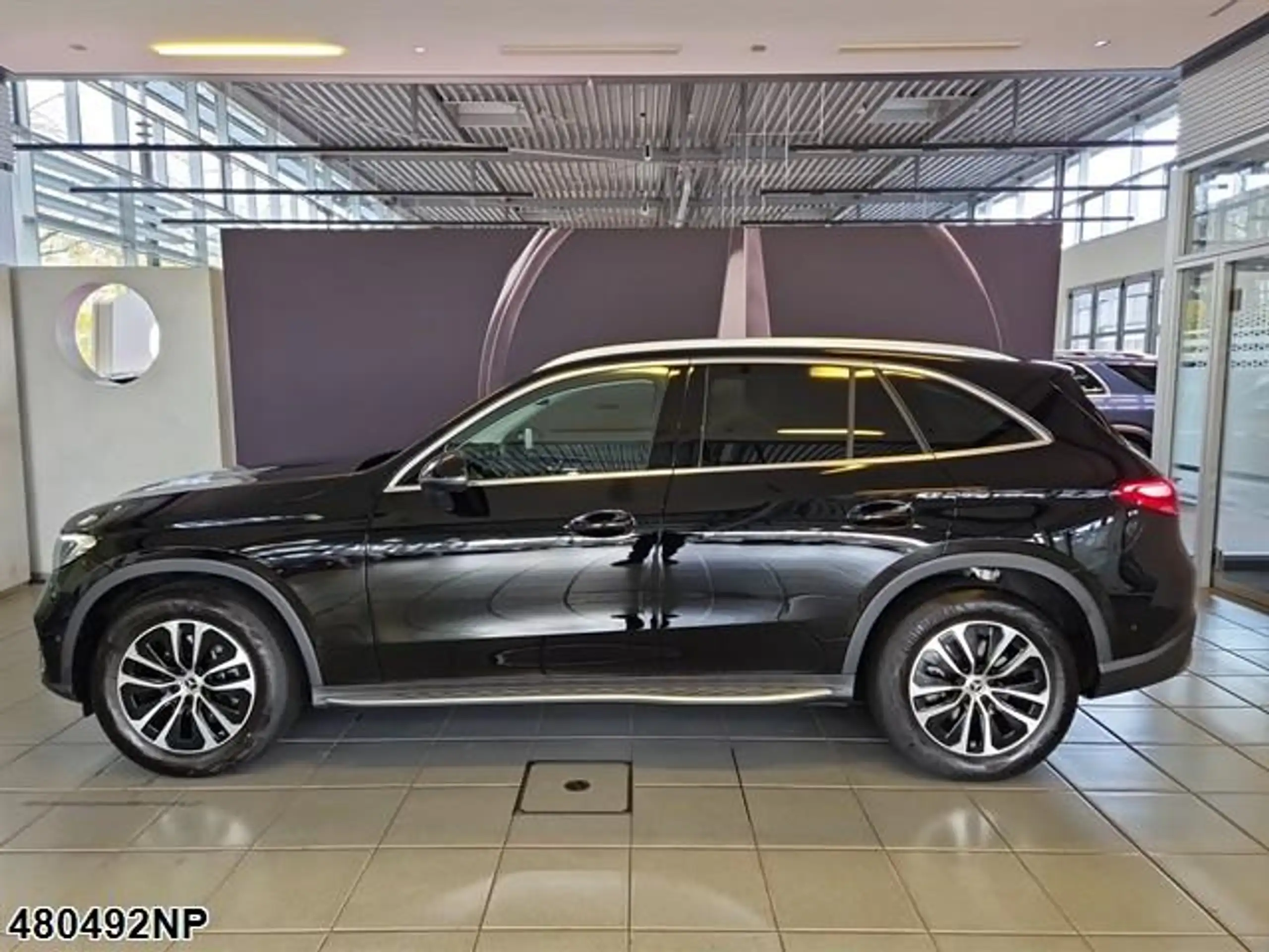 Mercedes-Benz - GLC 200