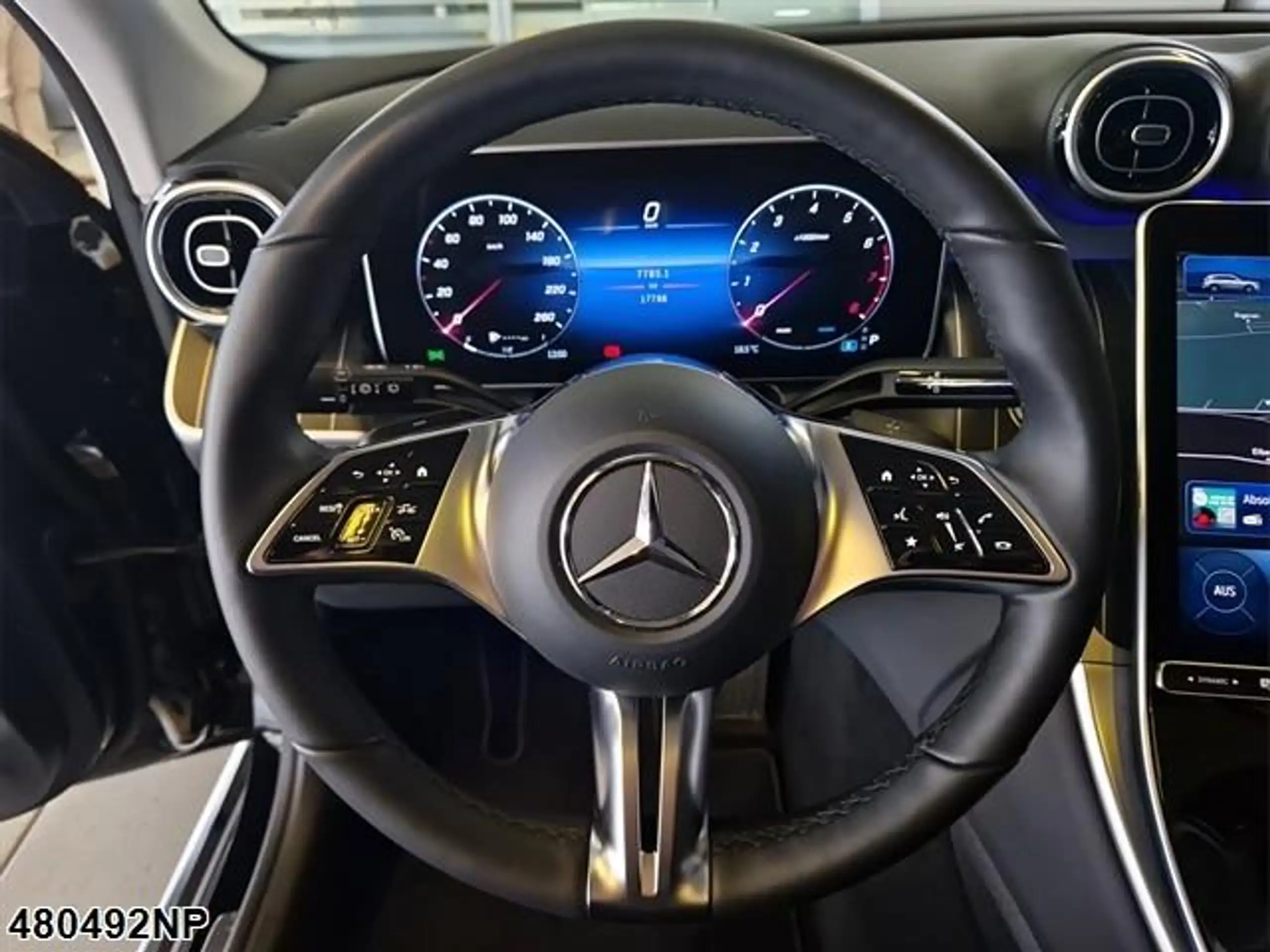 Mercedes-Benz - GLC 200