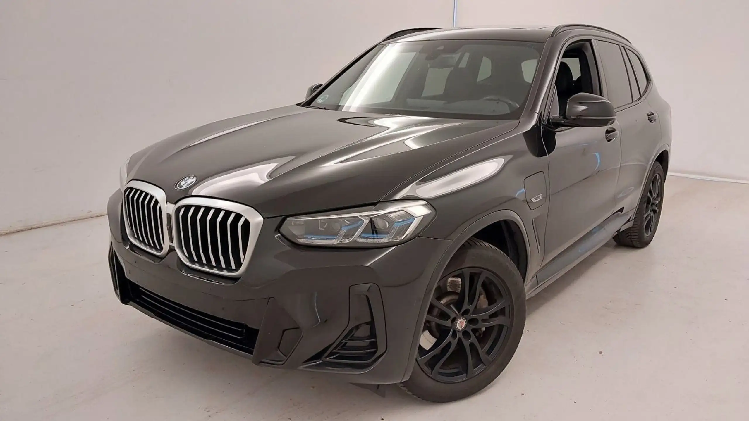 BMW - X3