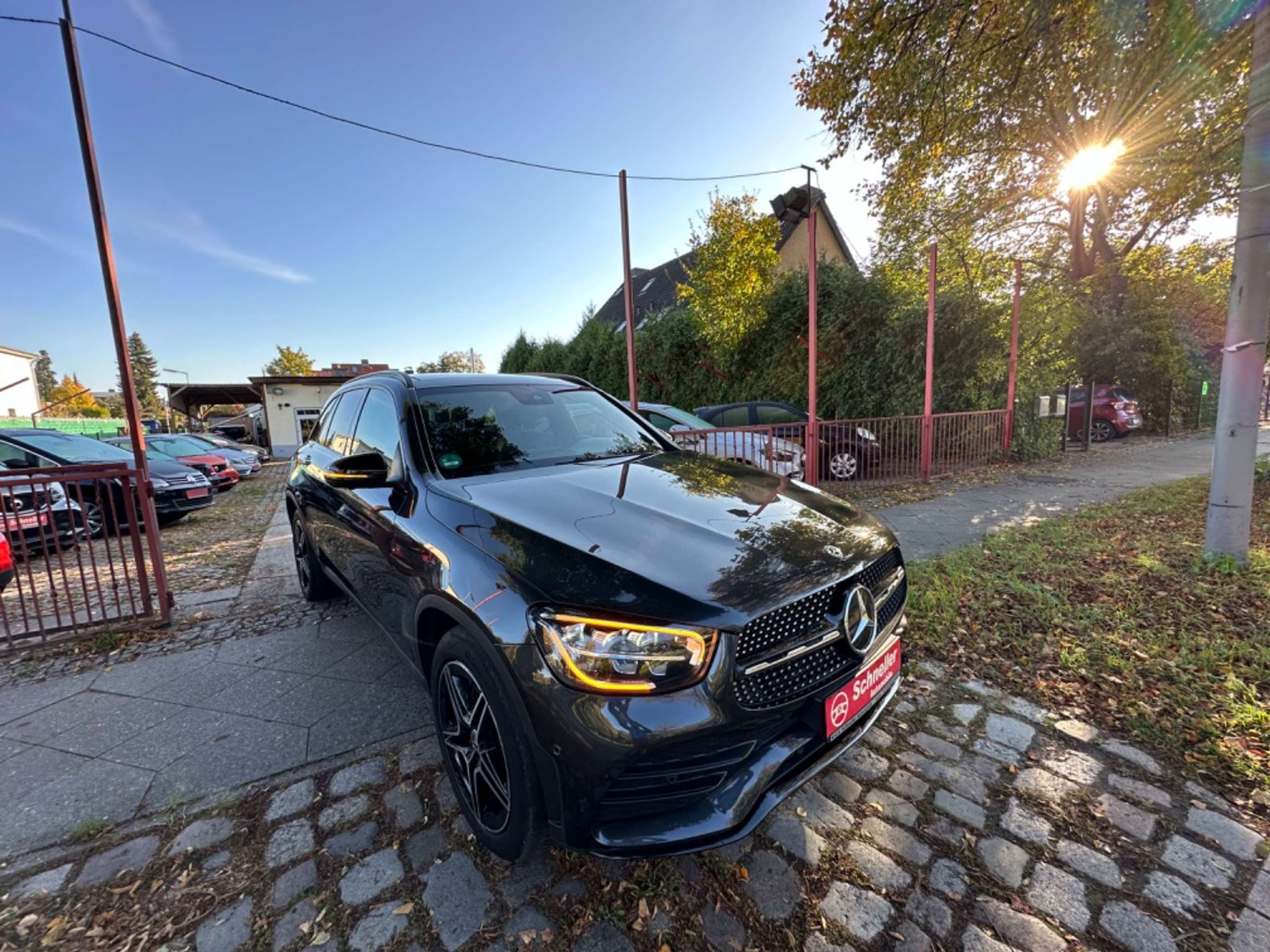 Mercedes-Benz - GLC 220