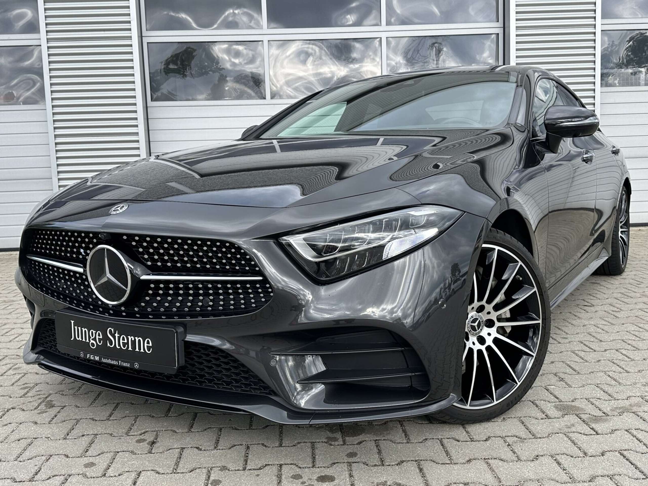 Mercedes-Benz - CLS 400