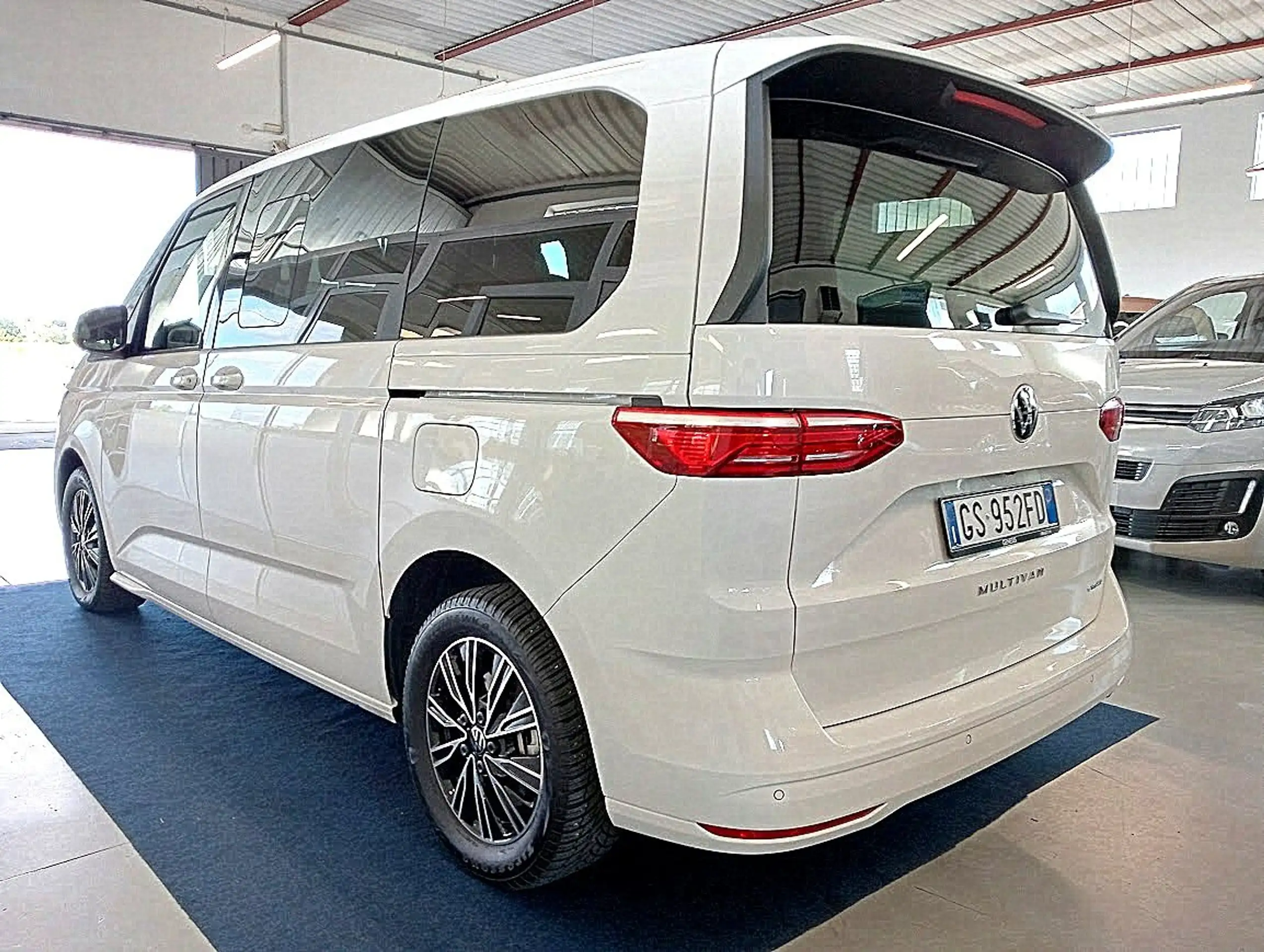 Volkswagen - T7 Multivan