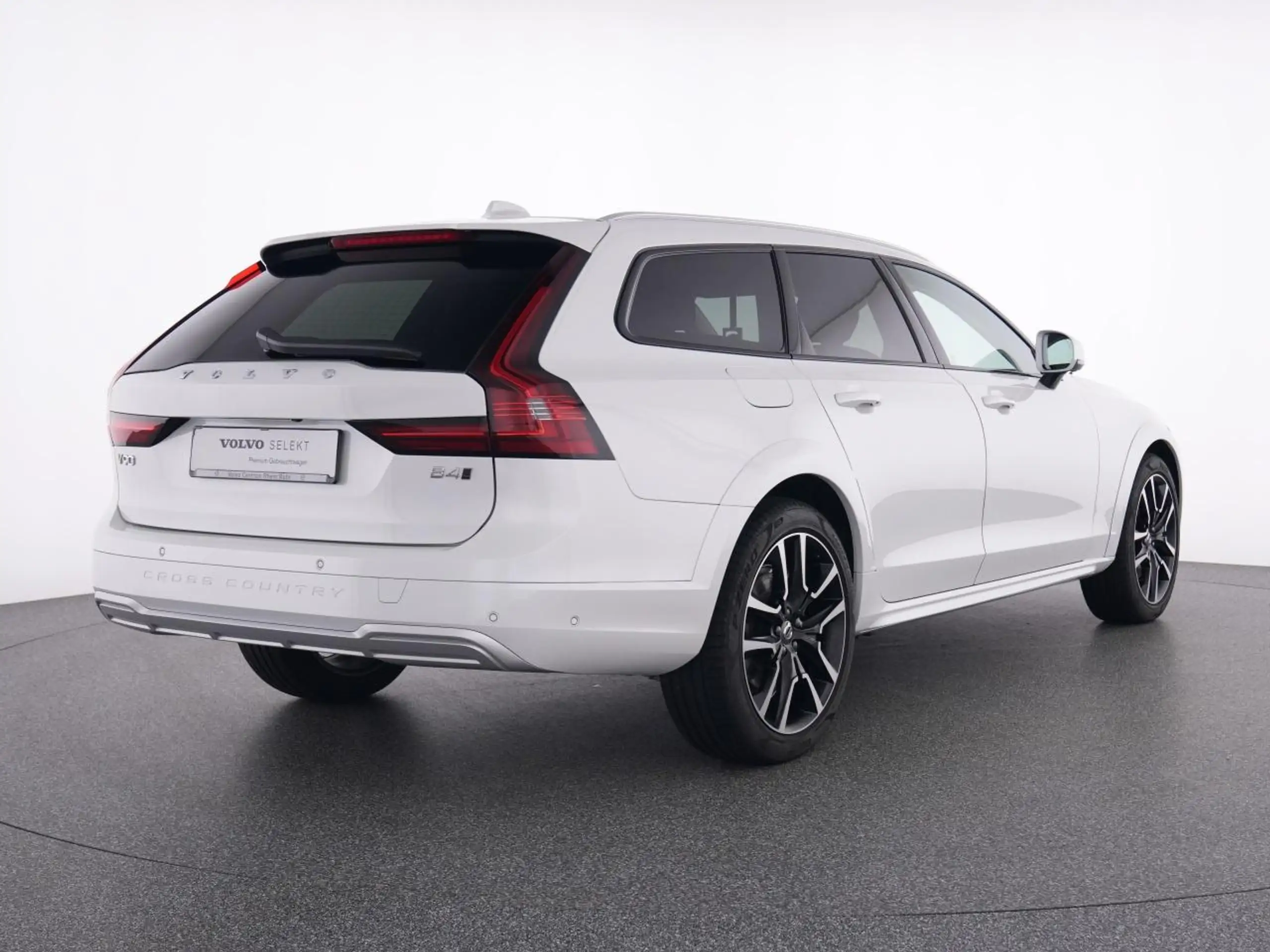 Volvo - V90