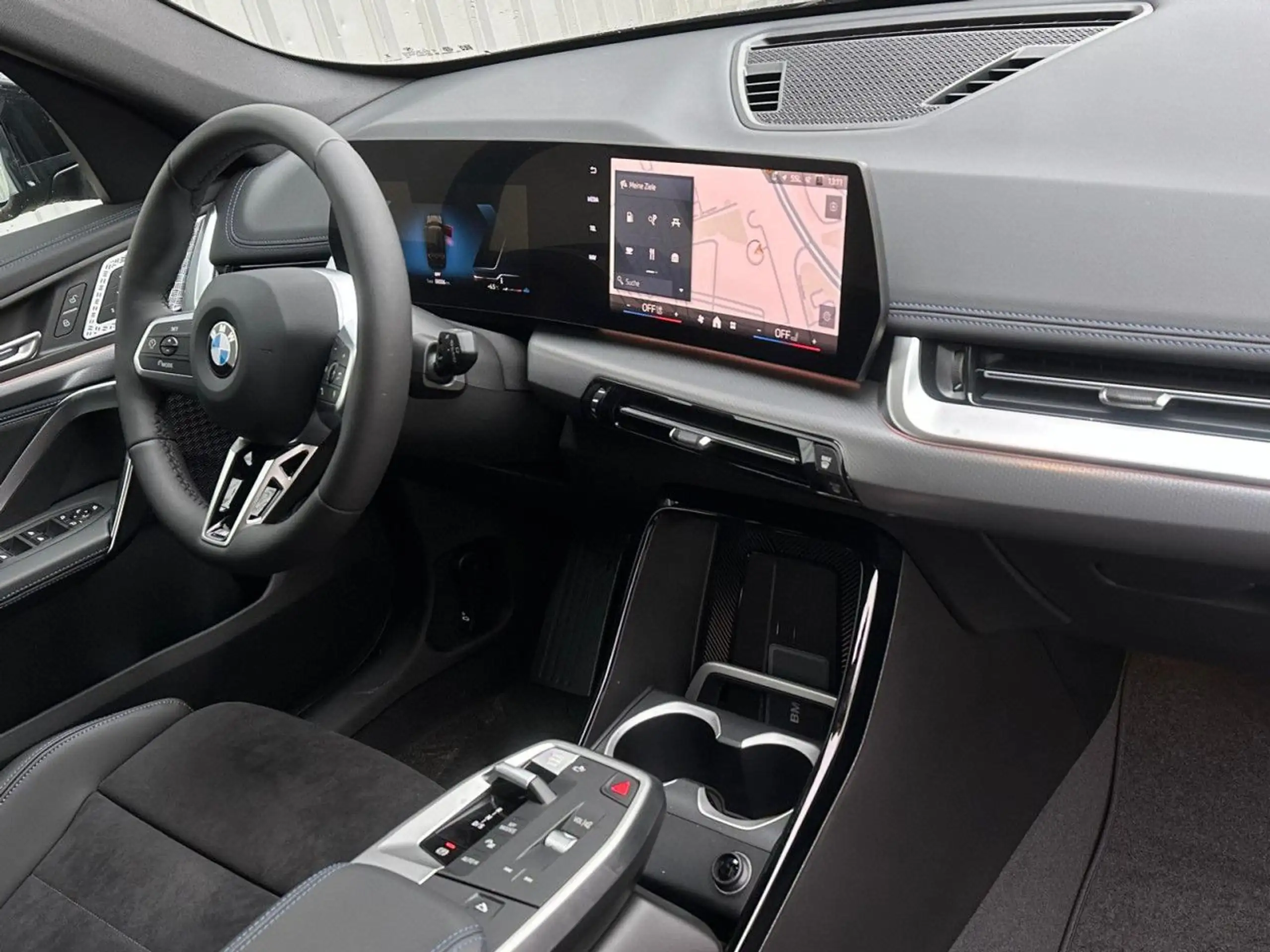 BMW - X1