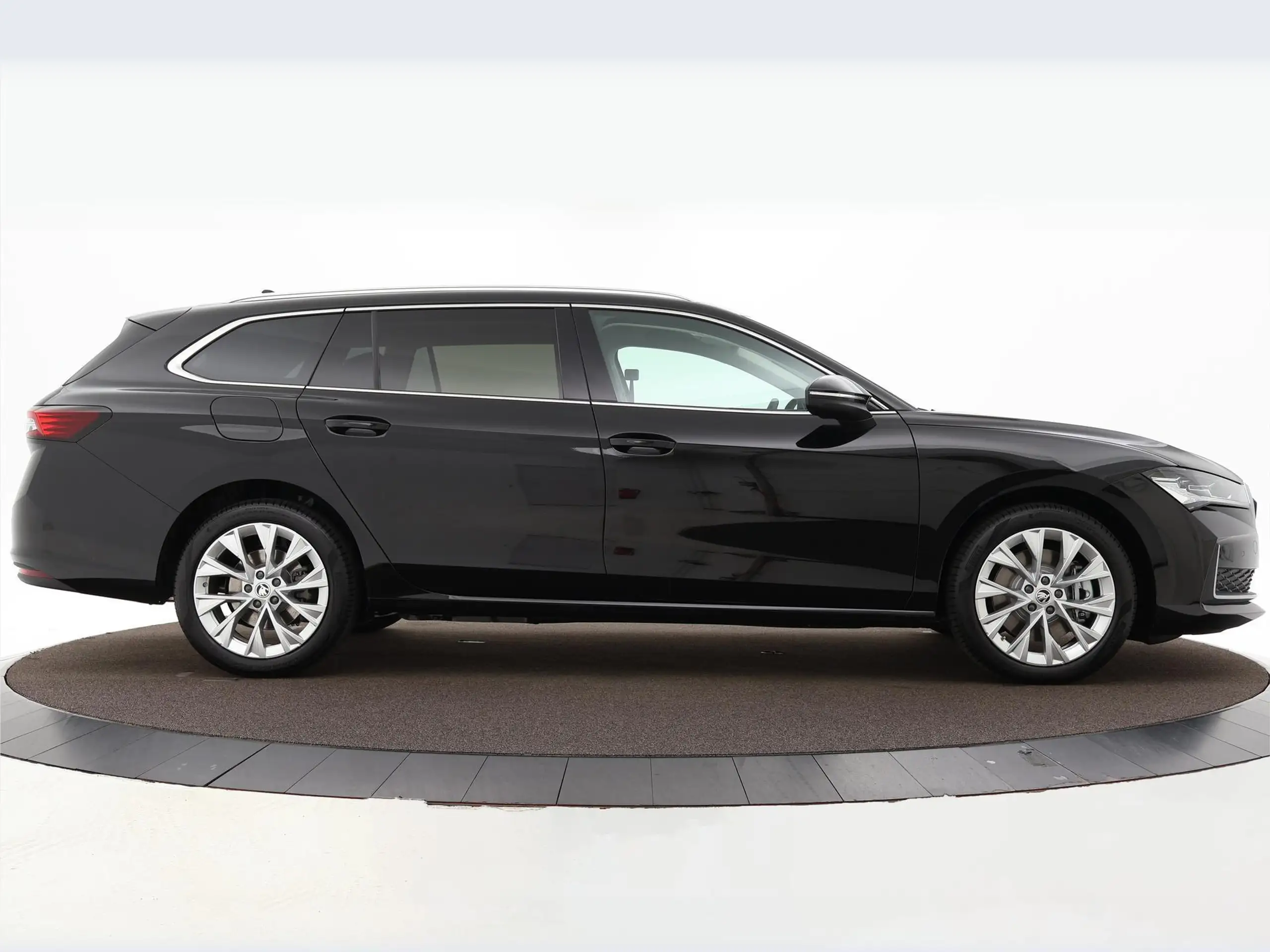 Skoda - Superb