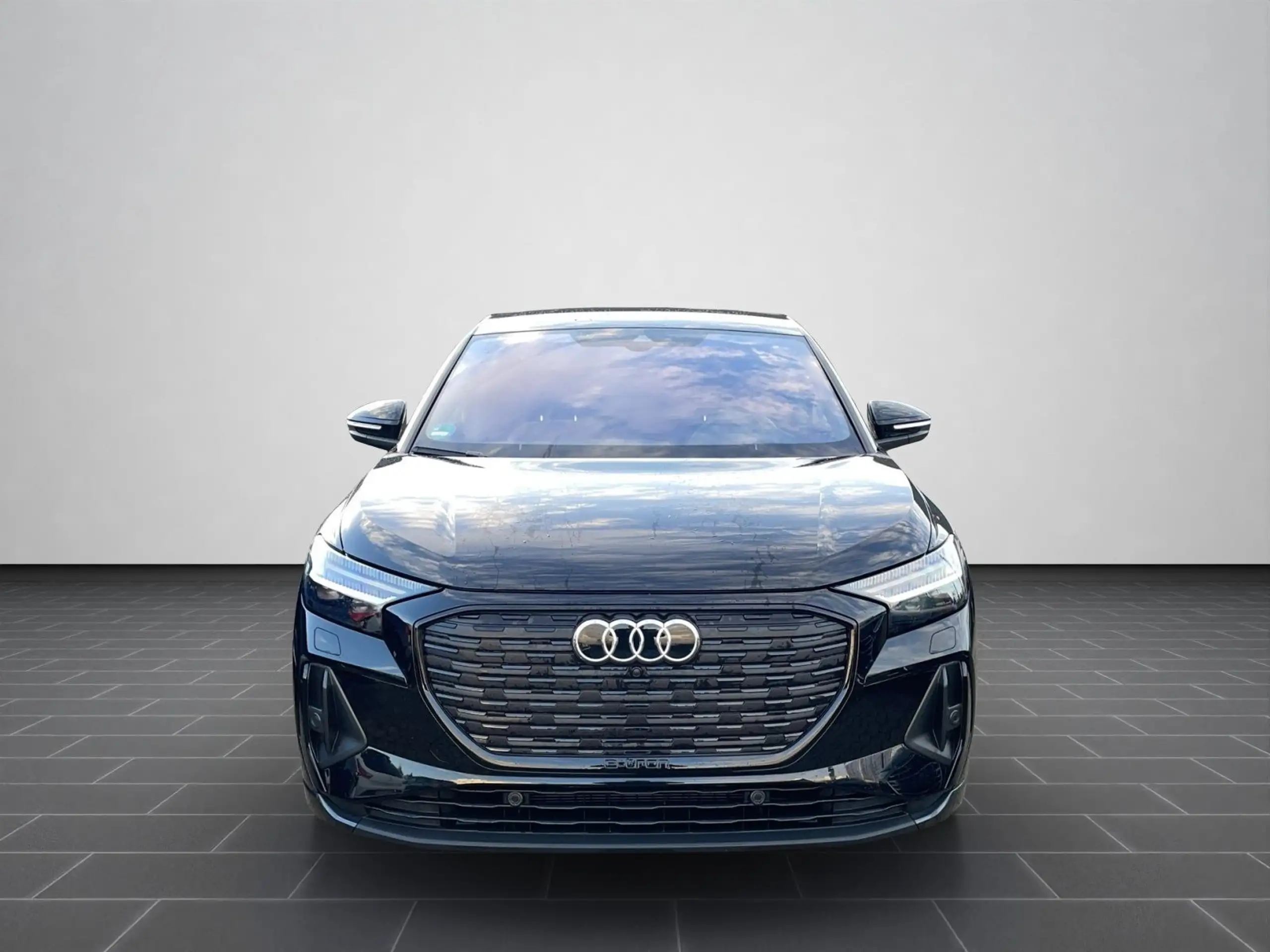 Audi - Q4 e-tron