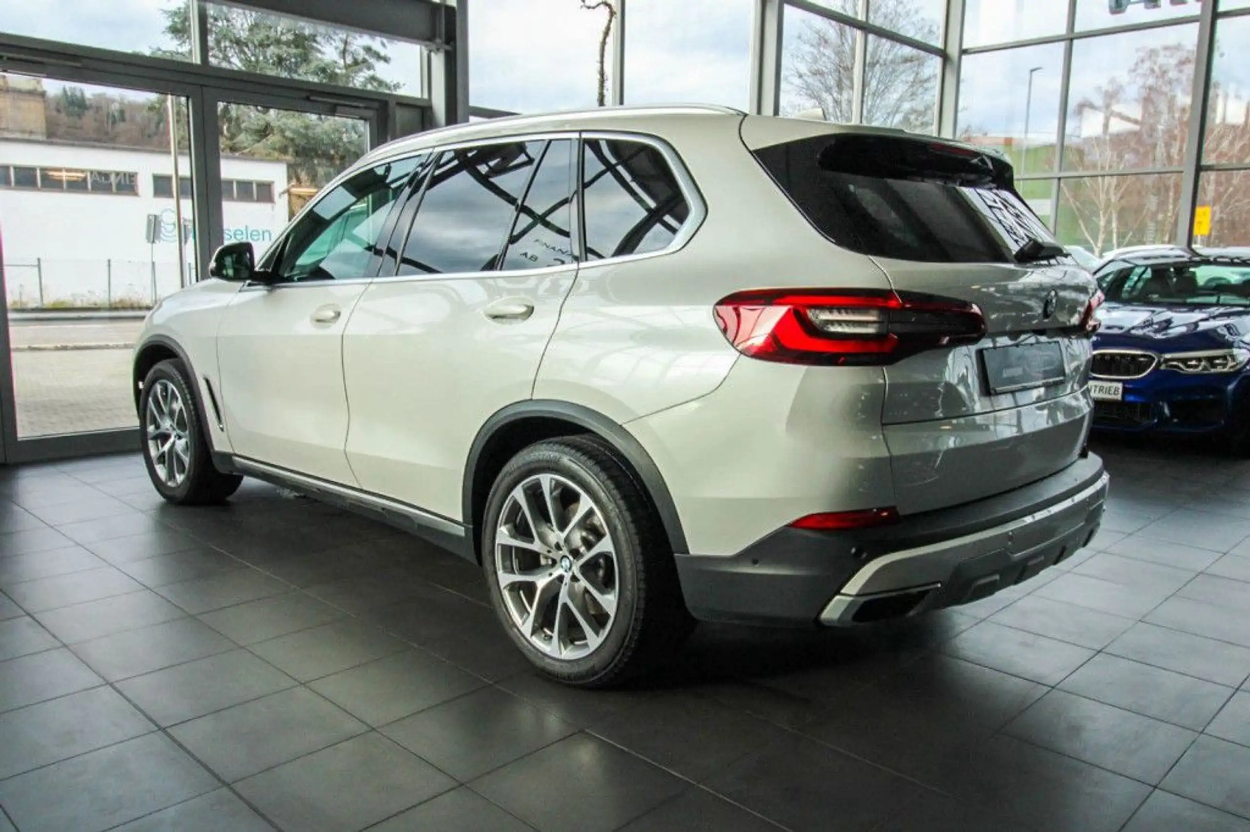 BMW - X5