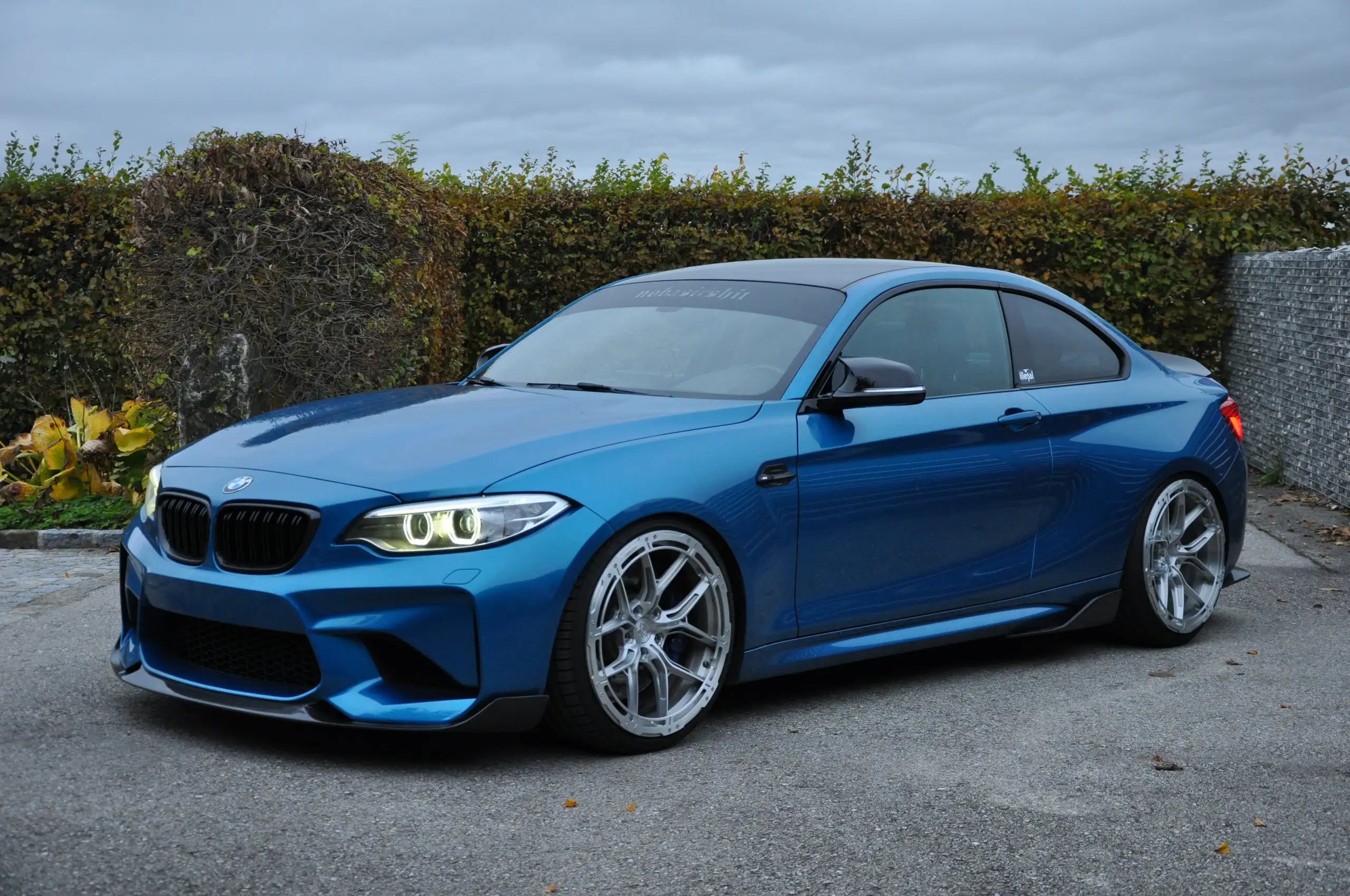 BMW - M2