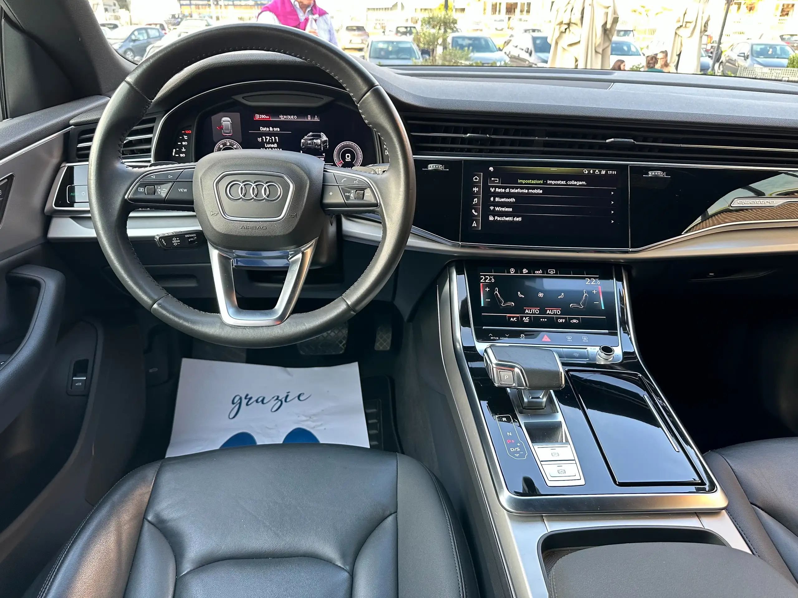 Audi - Q8