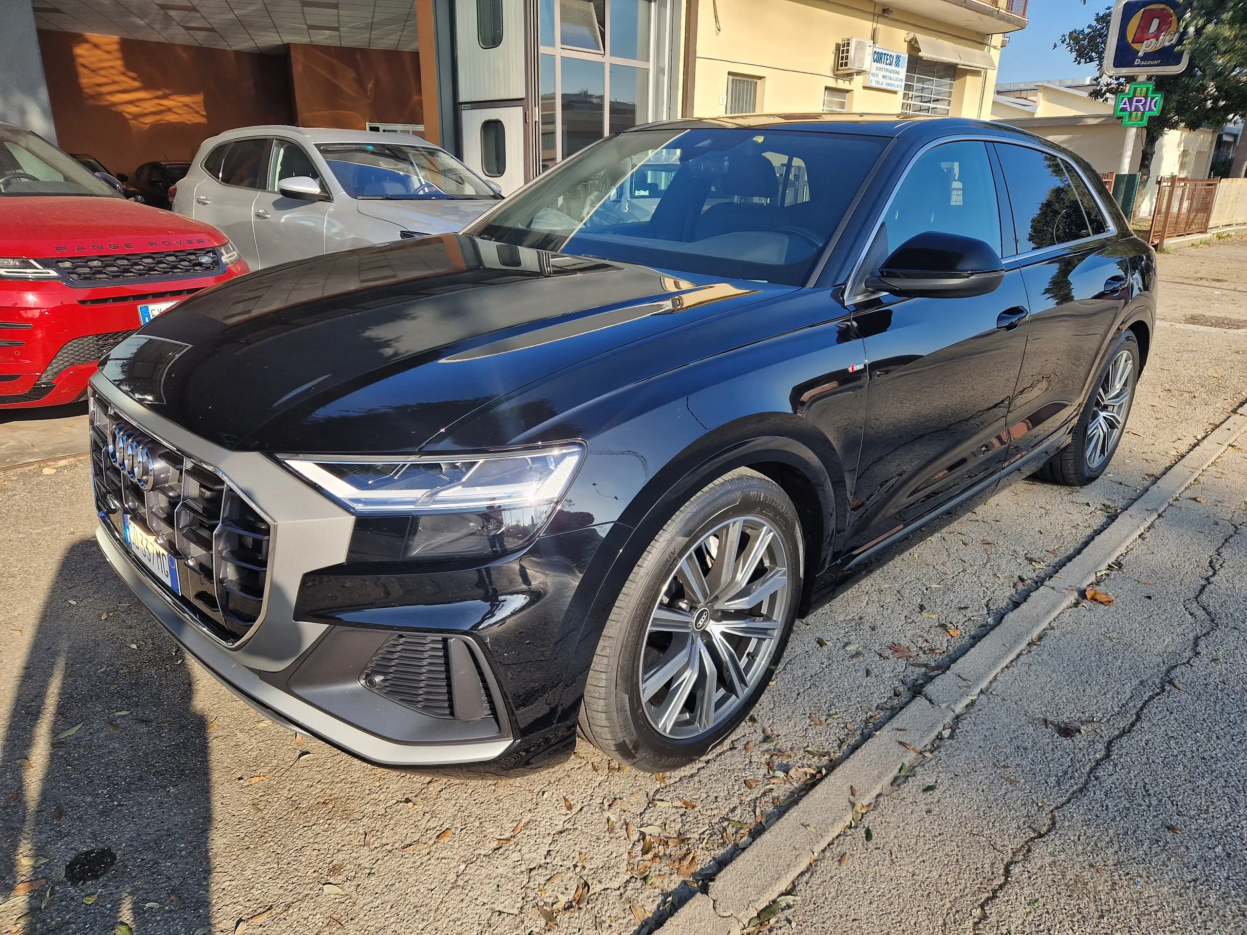 Audi - Q8